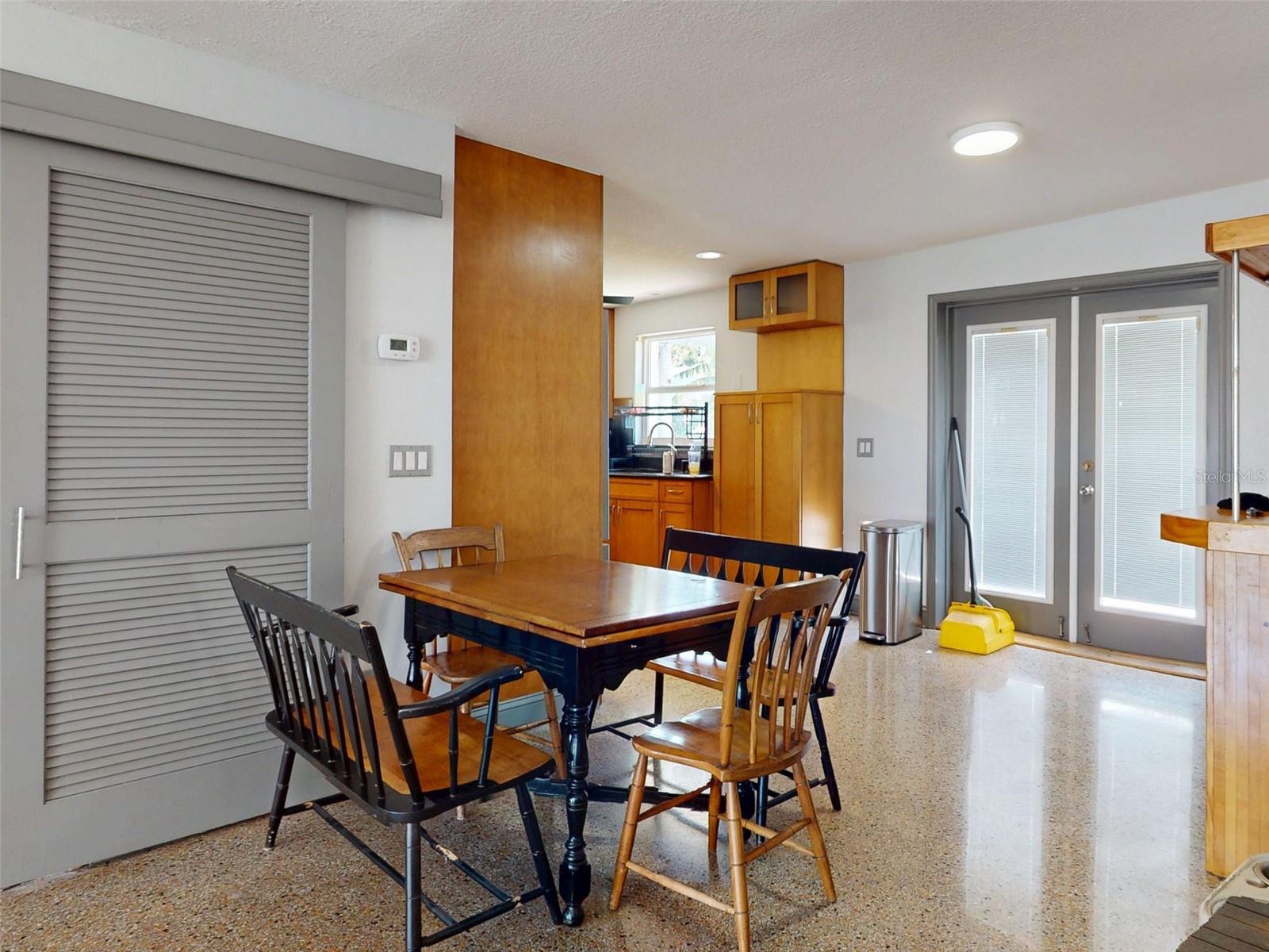Image 10 of 78 For 650 Pine Street
