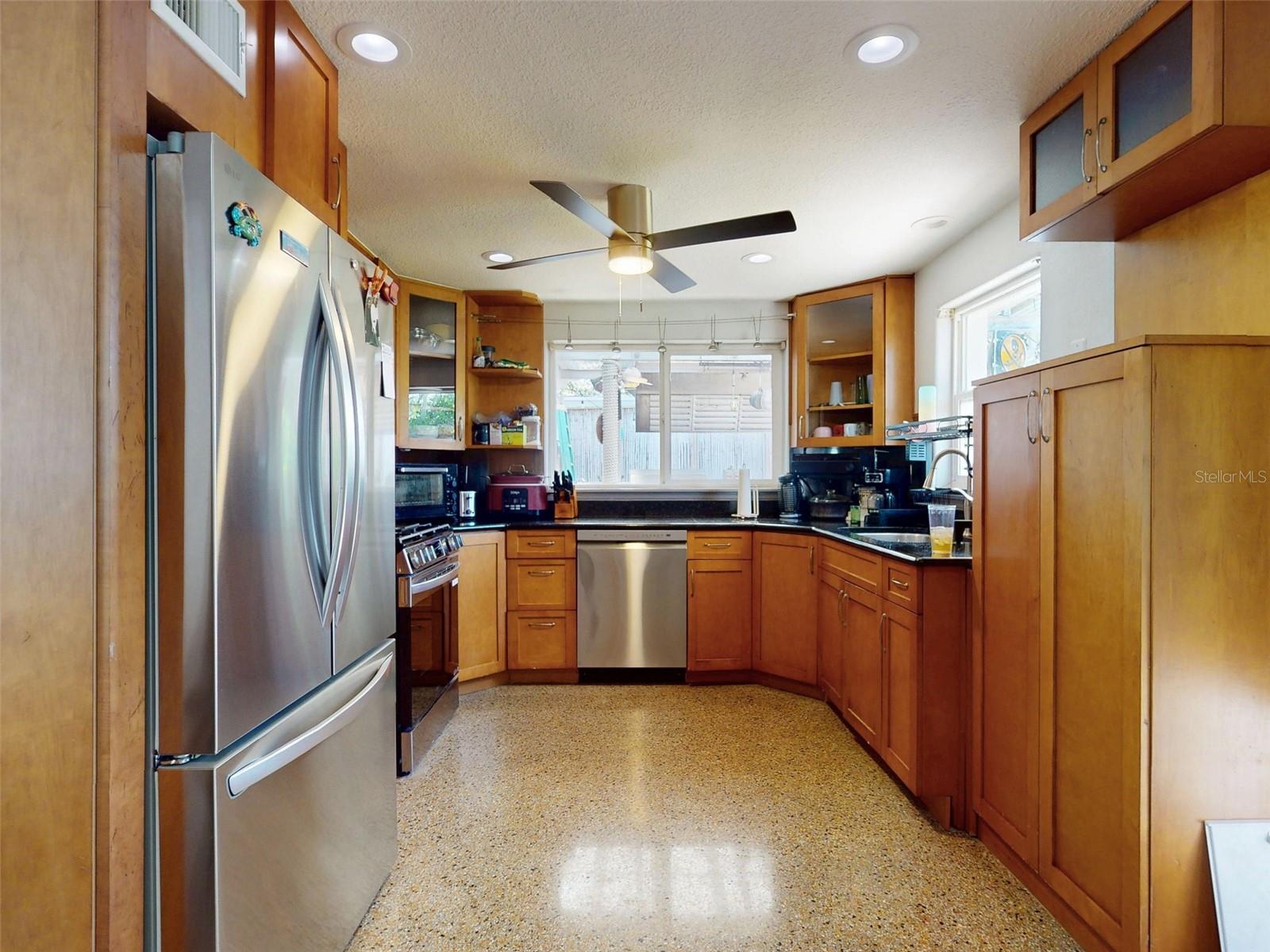 Image 15 of 78 For 650 Pine Street