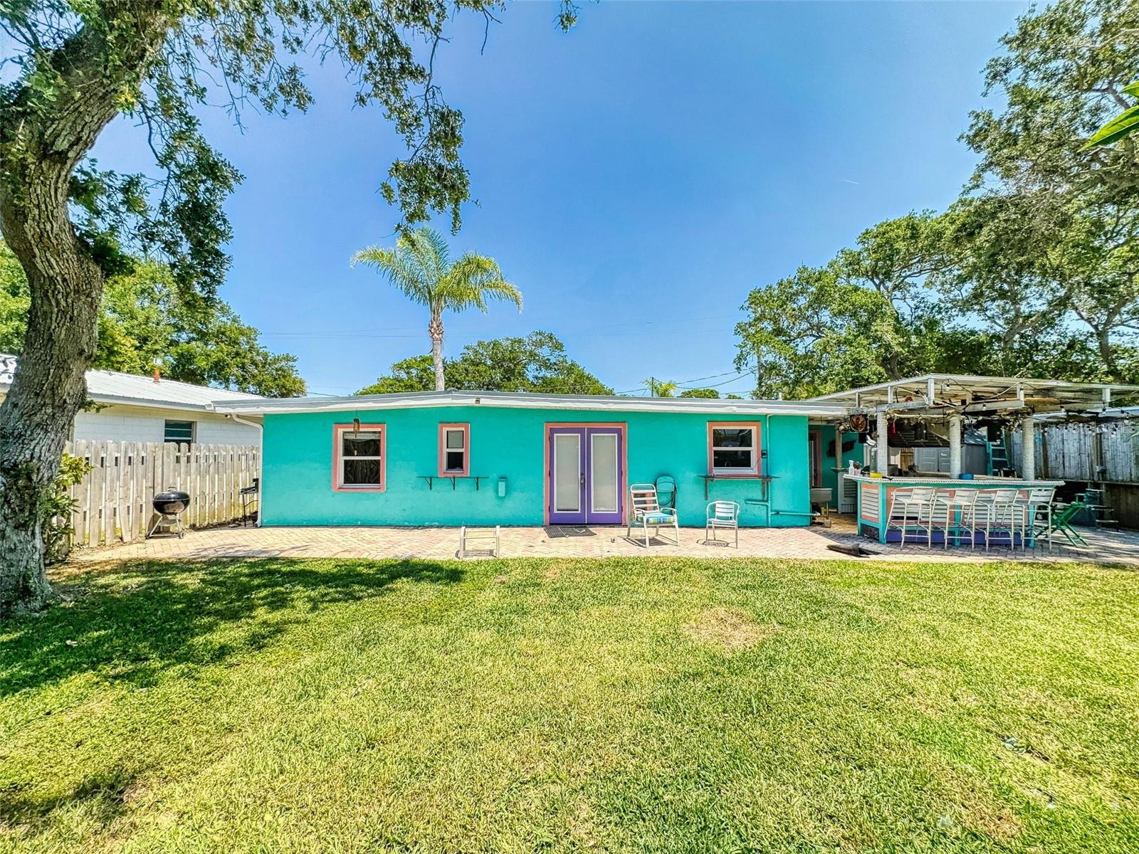 Image 3 of 78 For 650 Pine Street