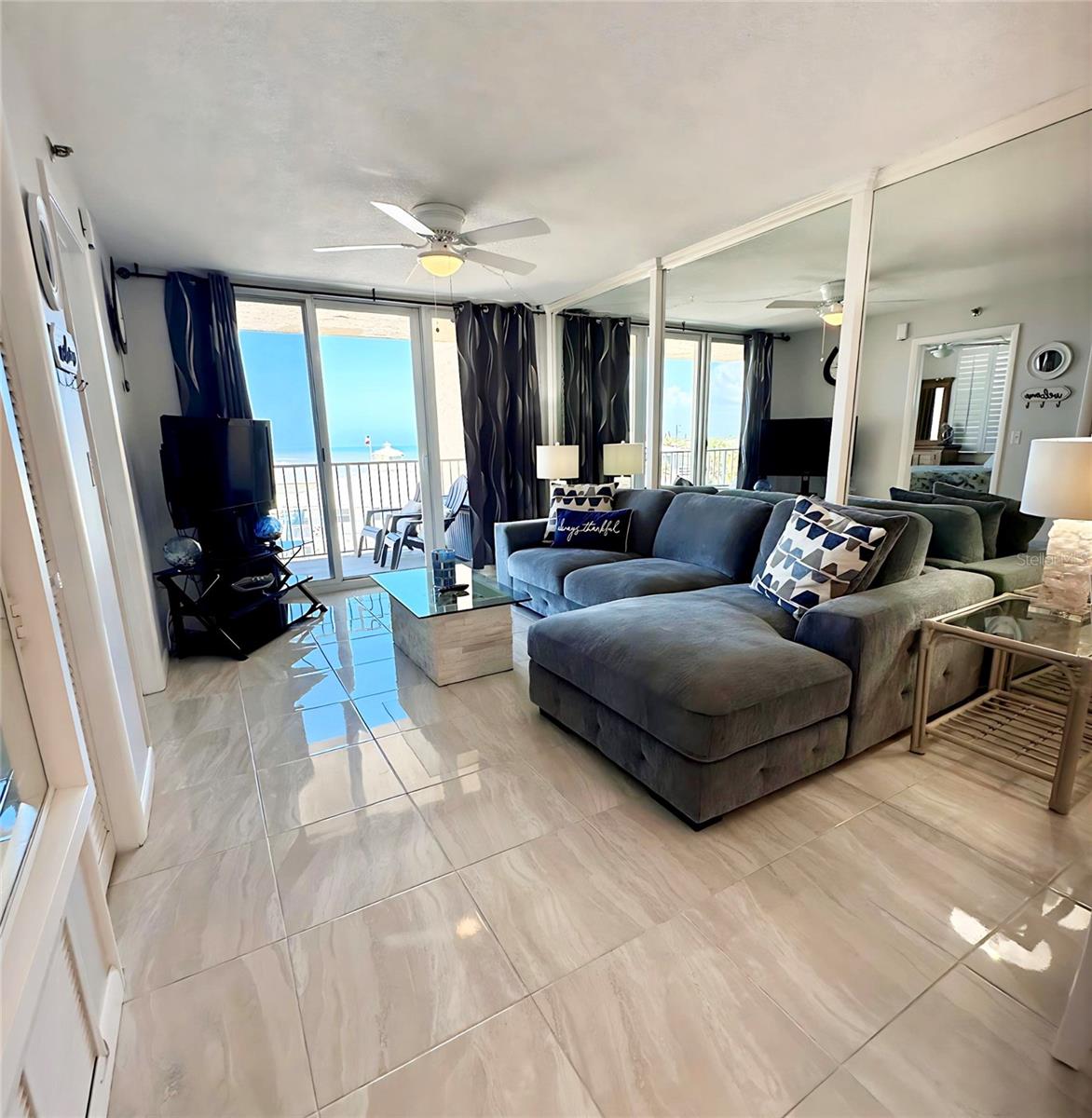 Image 4 of 10 For 421 Atlantic Avenue 409