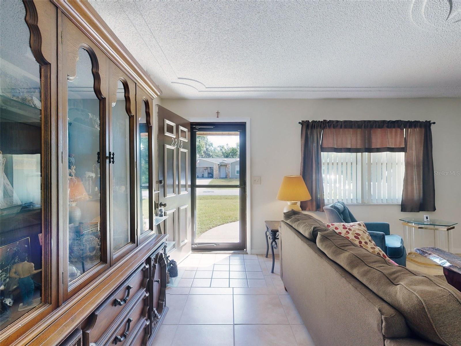 Image 10 of 75 For 2218 Orange Tree Drive