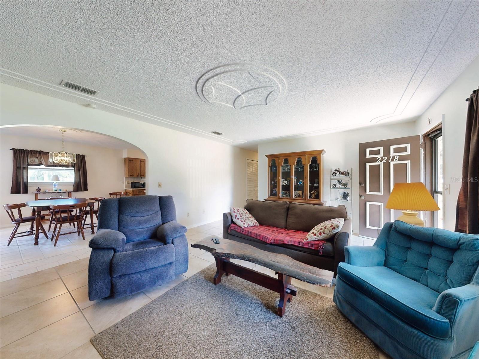 Image 17 of 75 For 2218 Orange Tree Drive