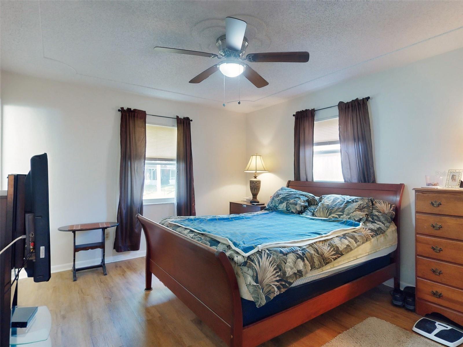 Image 42 of 75 For 2218 Orange Tree Drive