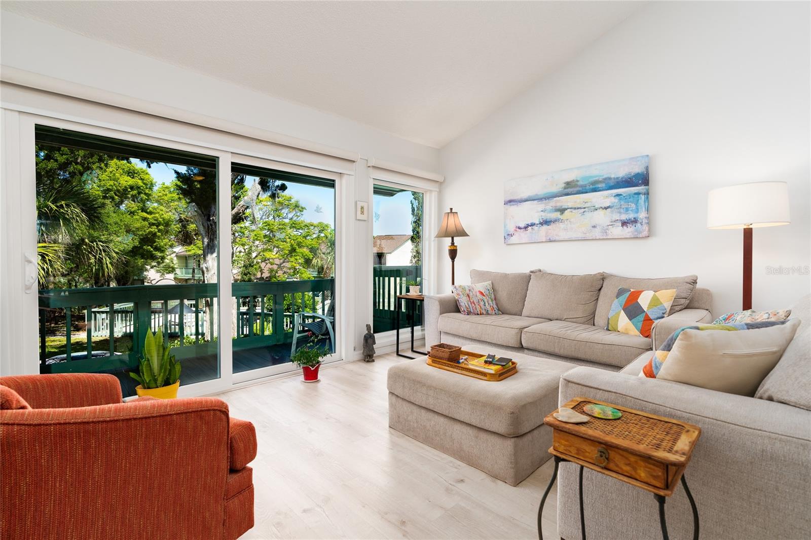 Image 10 of 47 For 189 Club House Boulevard 189