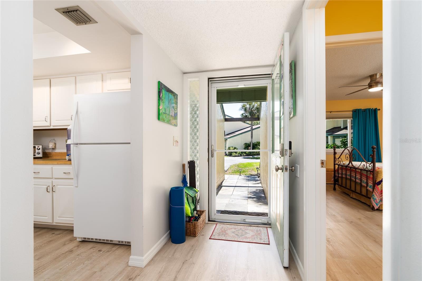 Image 4 of 47 For 189 Club House Boulevard 189