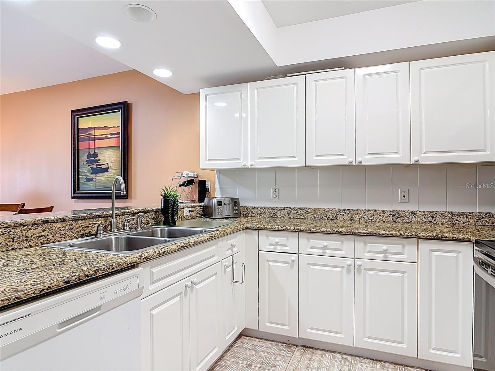 Image 13 of 62 For 5300 Atlantic Avenue 3-405
