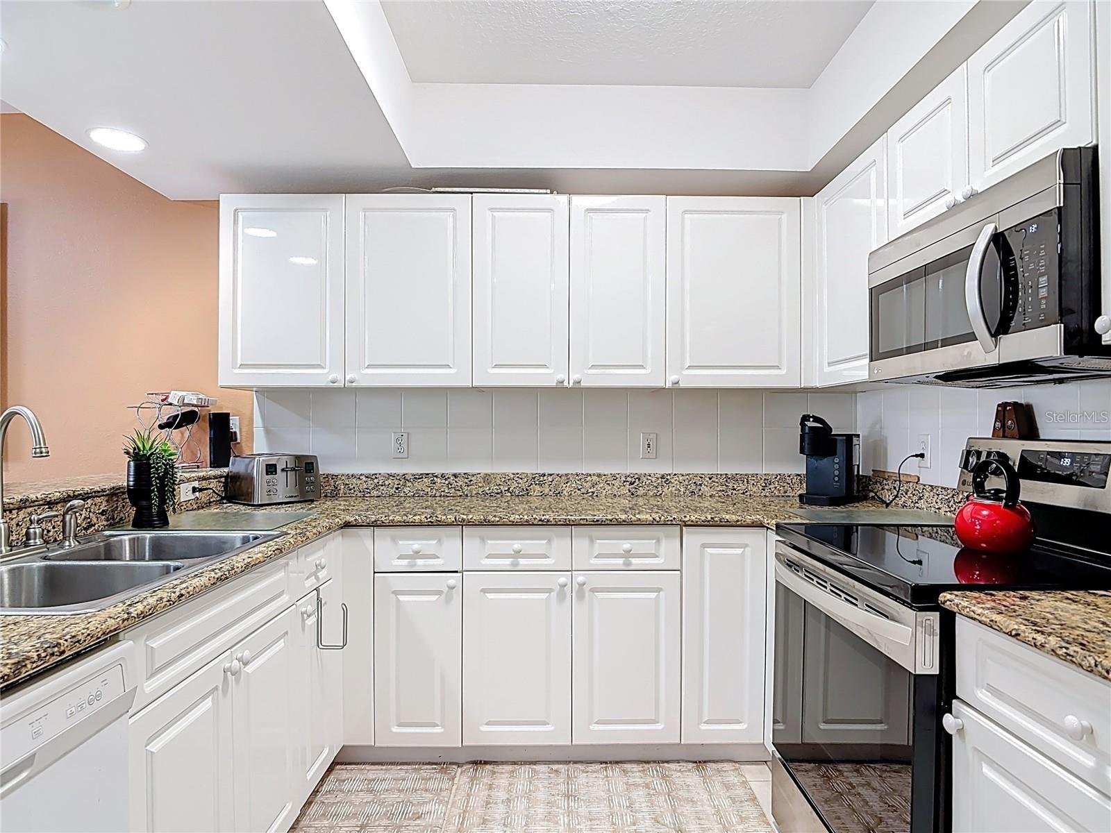 Image 15 of 62 For 5300 Atlantic Avenue 3-405