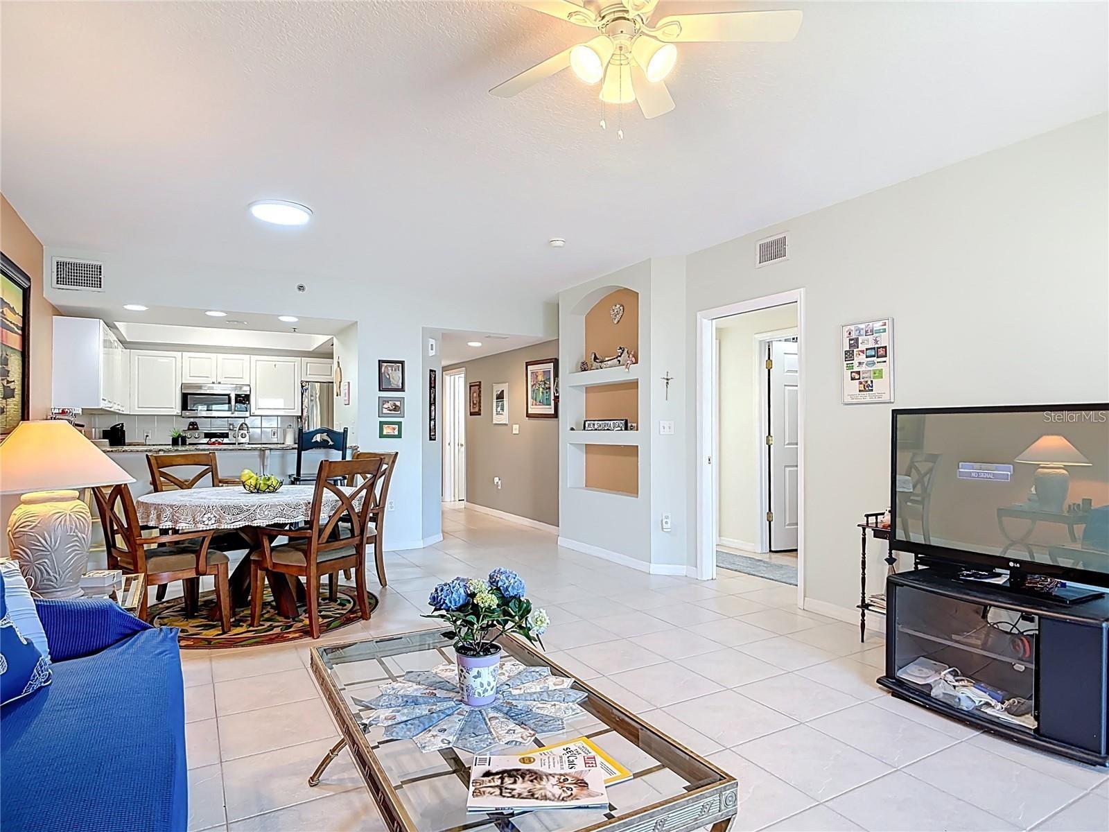 Image 23 of 62 For 5300 Atlantic Avenue 3-405