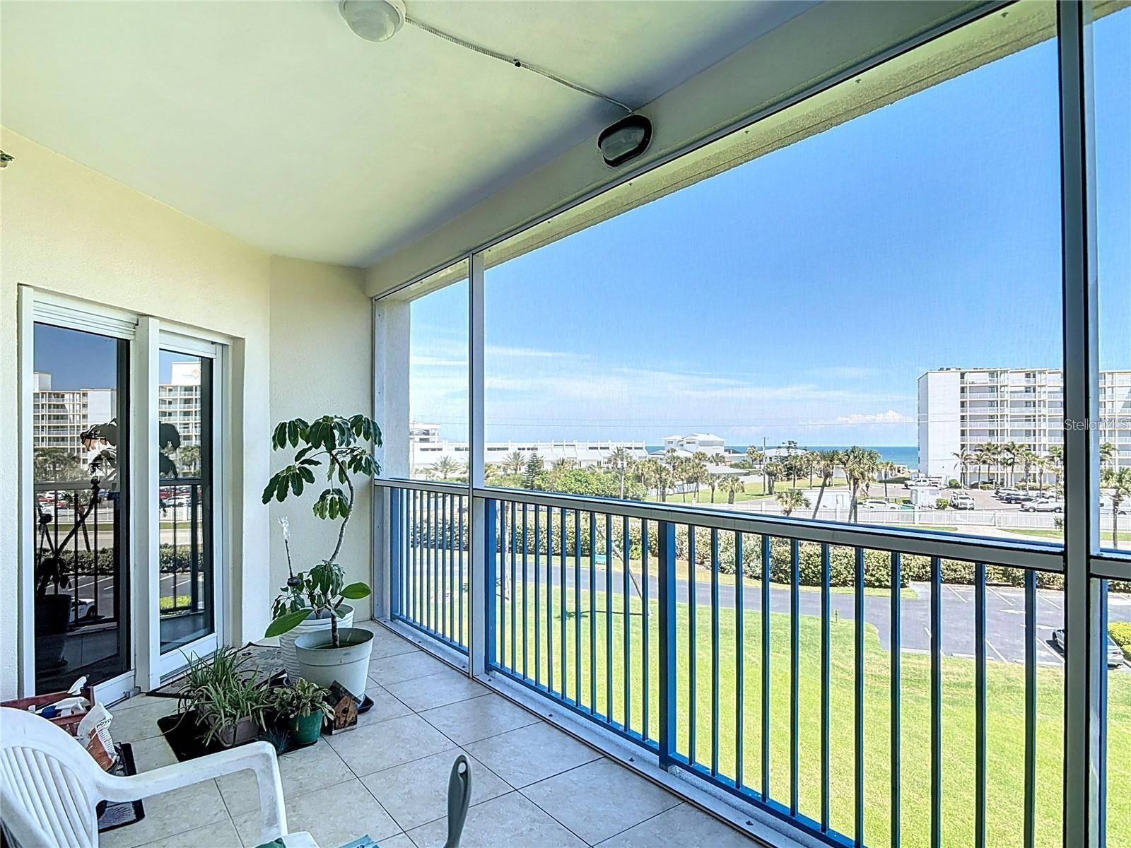 Image 29 of 62 For 5300 Atlantic Avenue 3-405