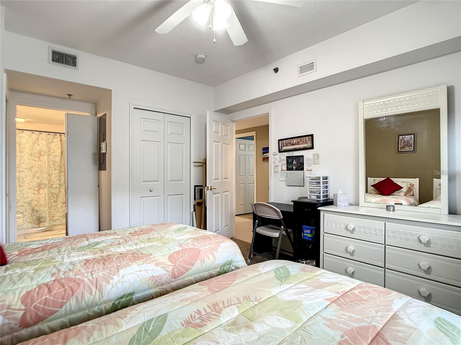 Image 34 of 62 For 5300 Atlantic Avenue 3-405