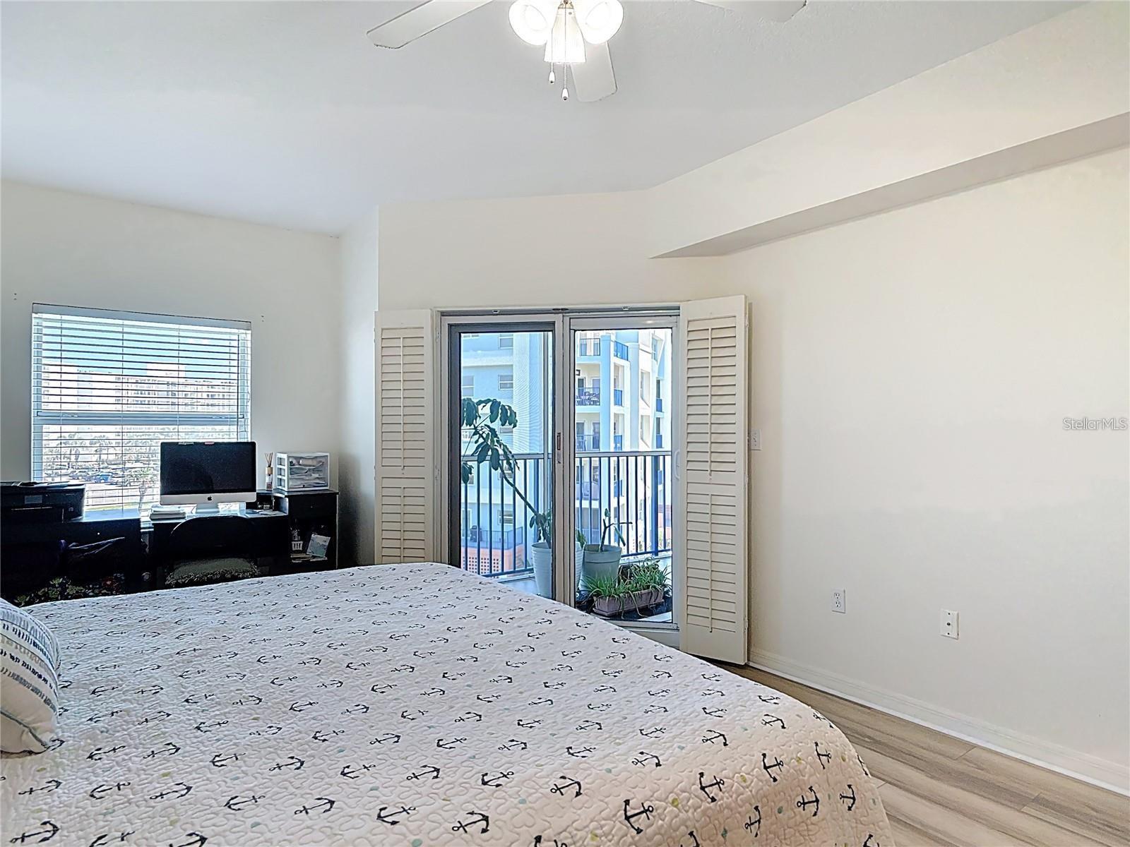 Image 6 of 62 For 5300 Atlantic Avenue 3-405