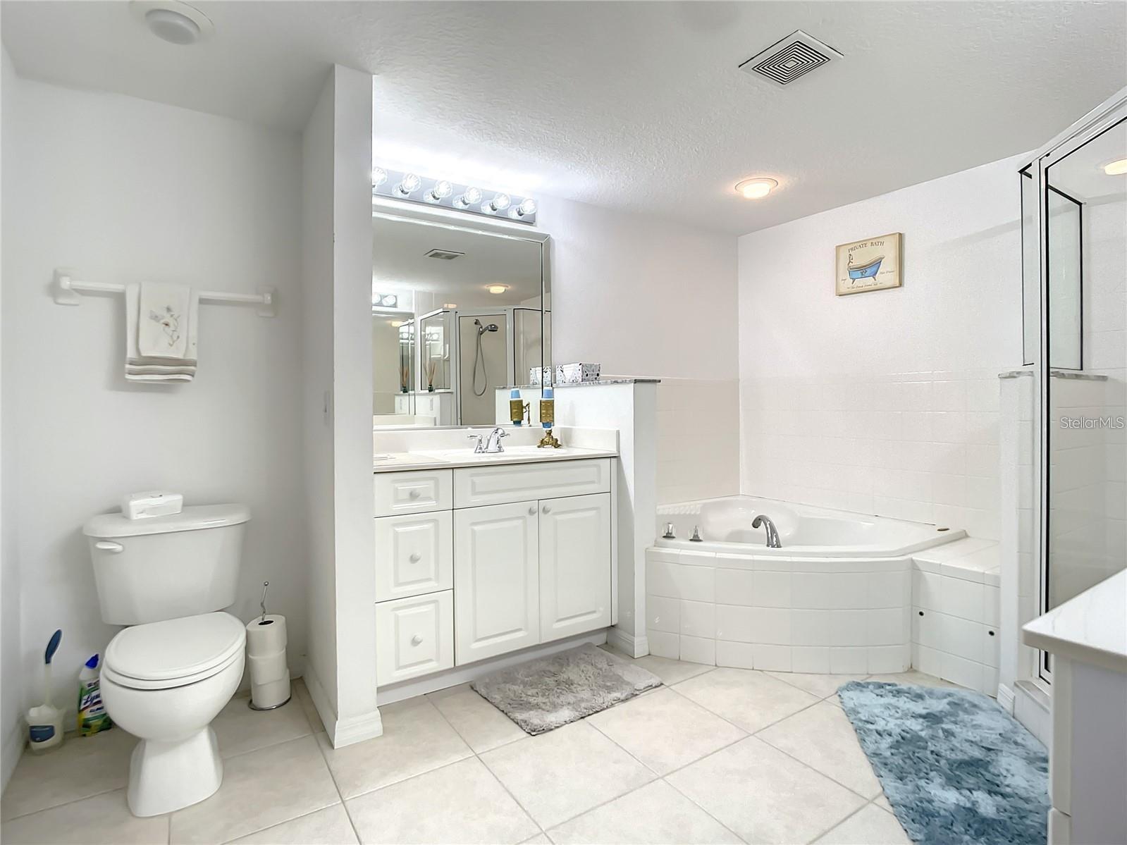 Image 9 of 62 For 5300 Atlantic Avenue 3-405