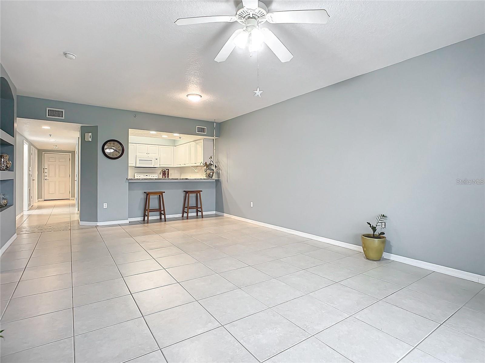 Image 10 of 43 For 5300 Atlantic Avenue 9-403