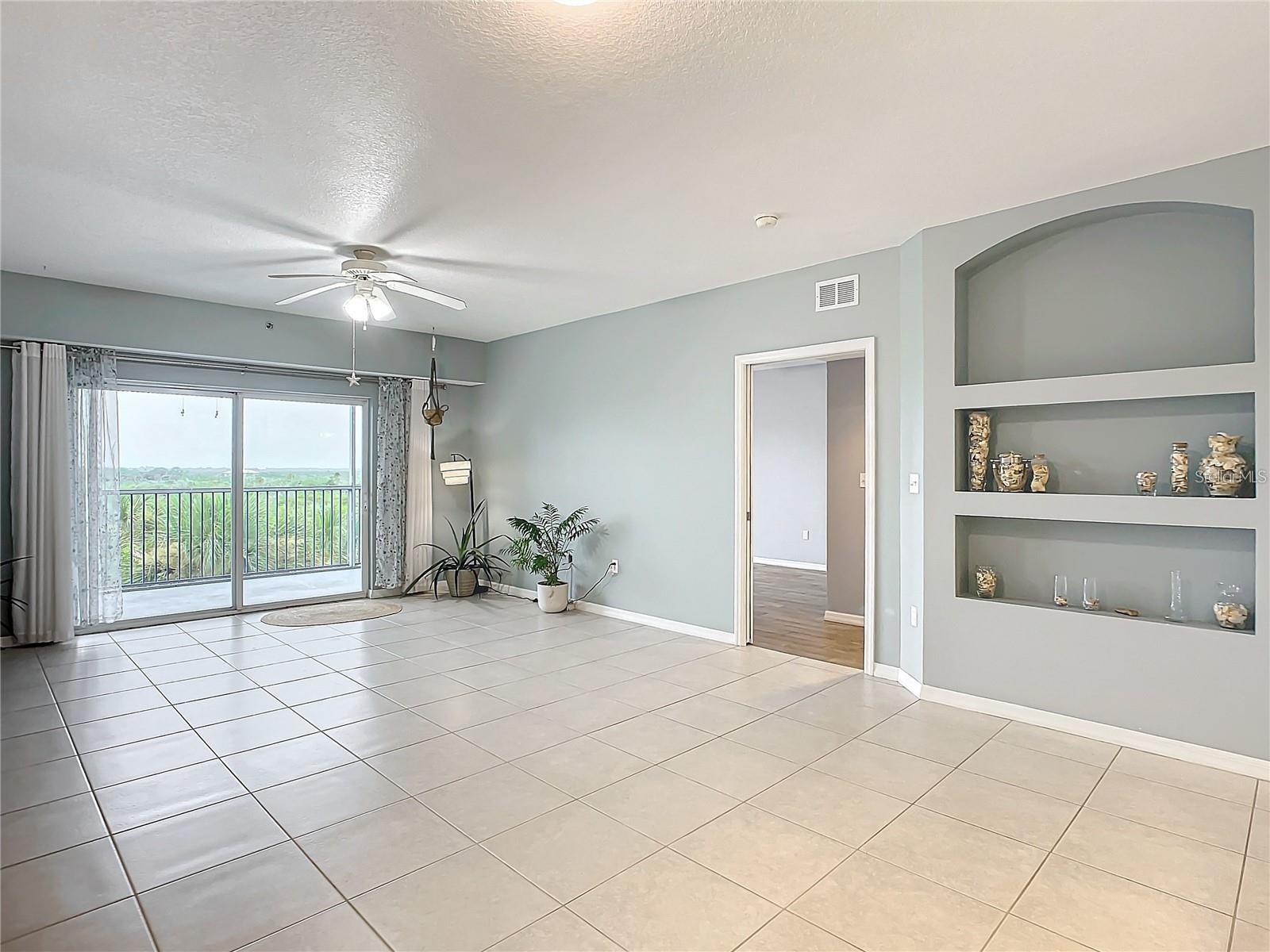 Image 12 of 43 For 5300 Atlantic Avenue 9-403
