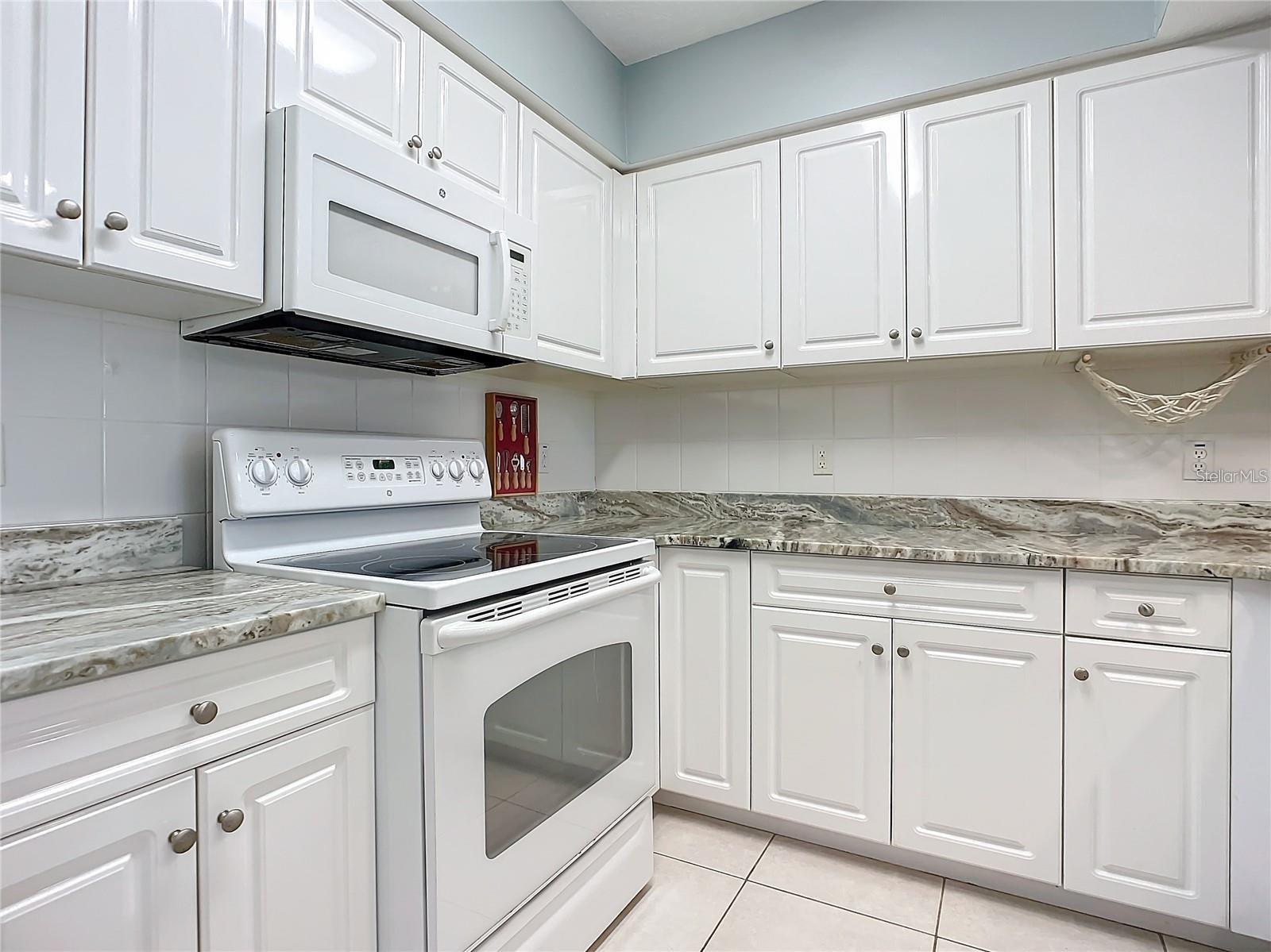 Image 3 of 43 For 5300 Atlantic Avenue 9-403