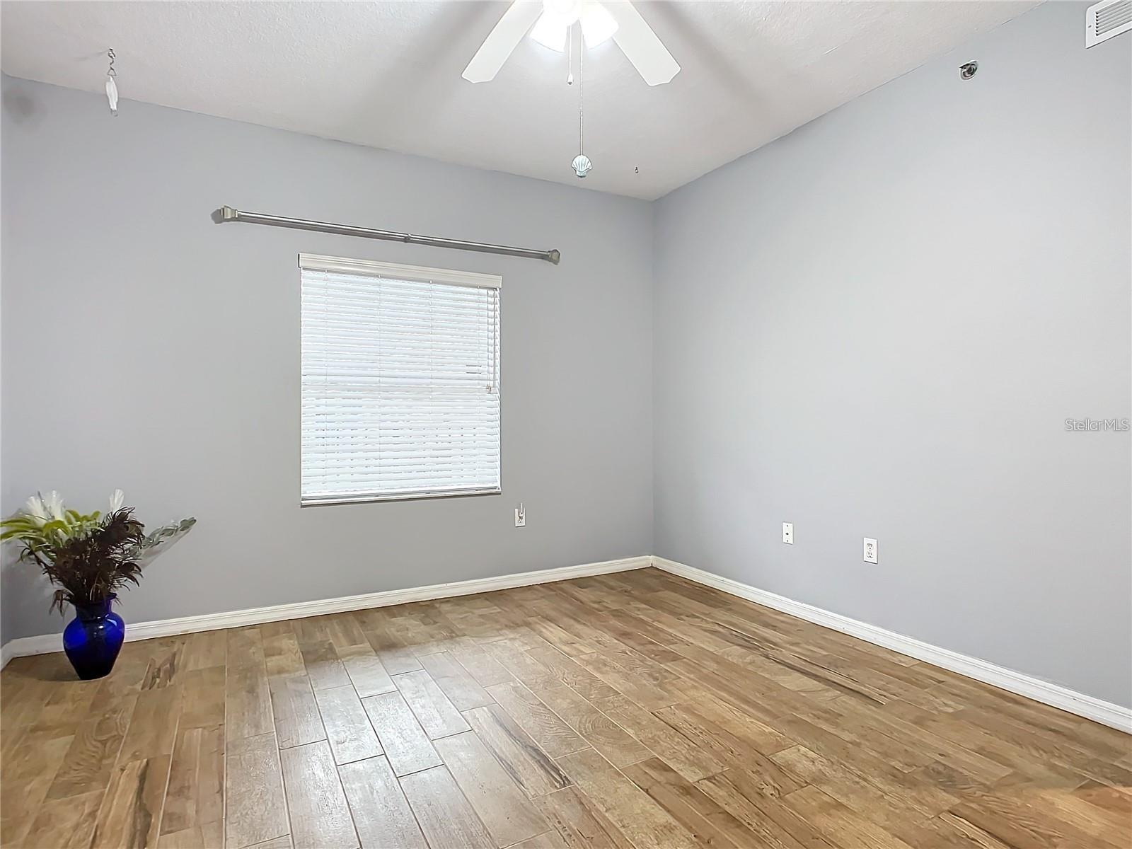 Image 31 of 43 For 5300 Atlantic Avenue 9-403