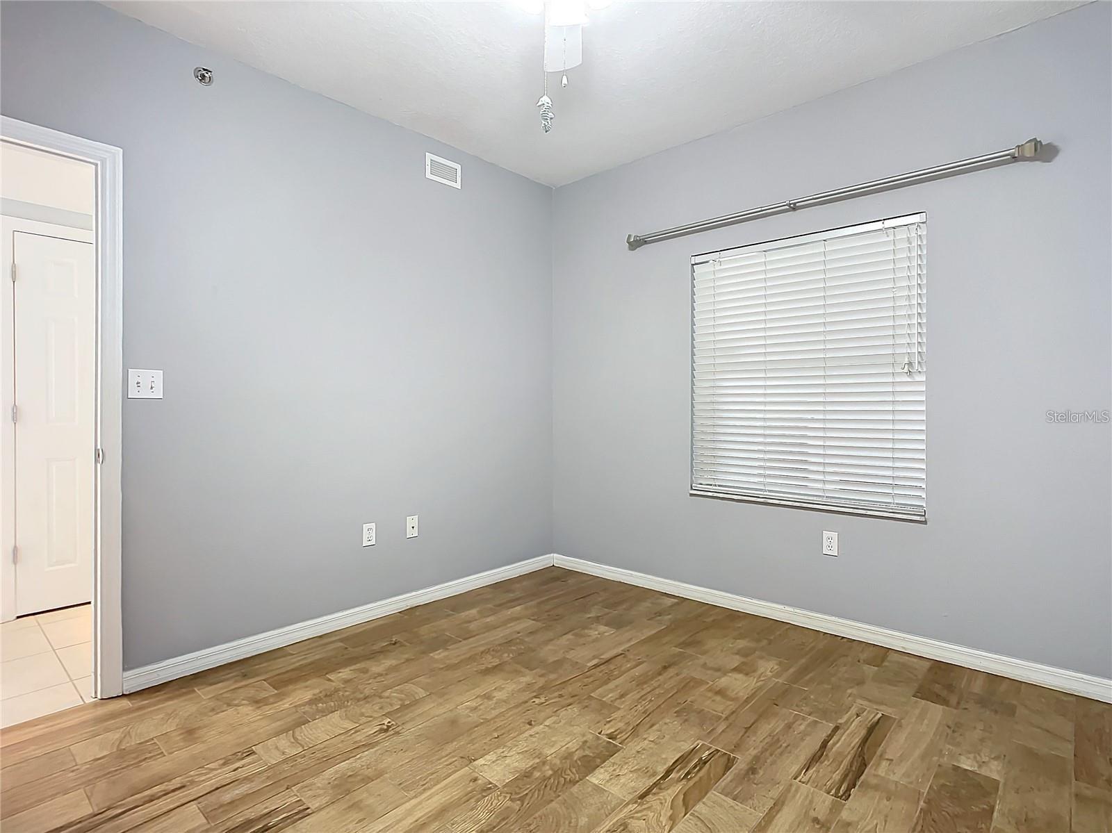 Image 35 of 43 For 5300 Atlantic Avenue 9-403