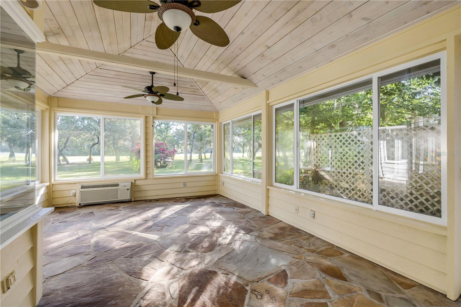Image 15 of 42 For 606 Saint Andrews Boulevard