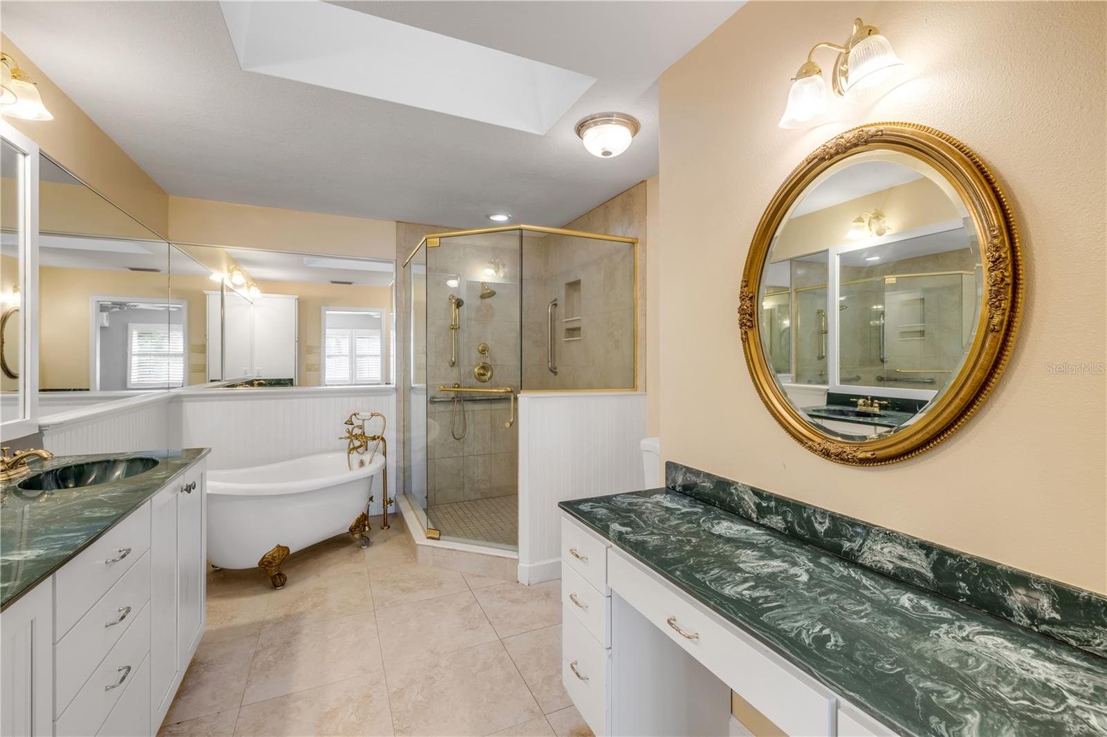Image 23 of 42 For 606 Saint Andrews Boulevard