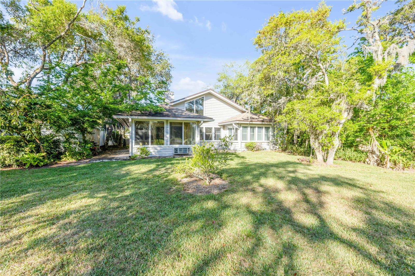 Image 27 of 42 For 606 Saint Andrews Boulevard