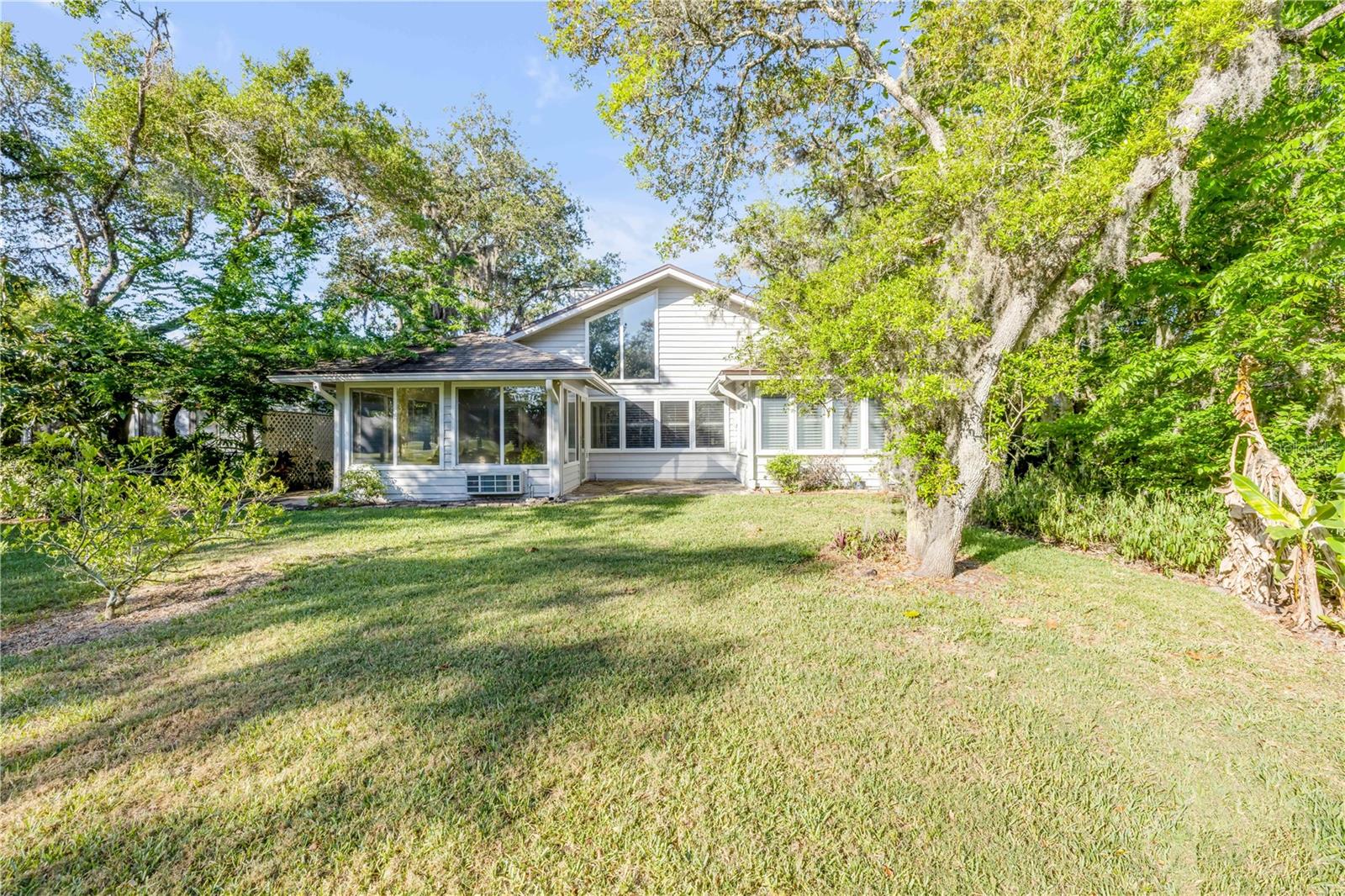 Image 28 of 42 For 606 Saint Andrews Boulevard