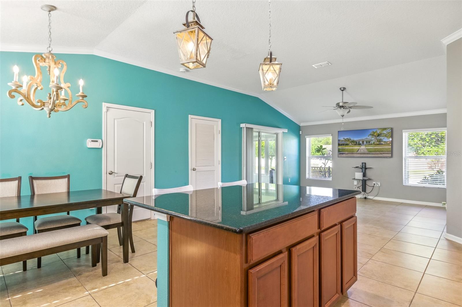 Image 9 of 44 For 3328 Marsili Avenue