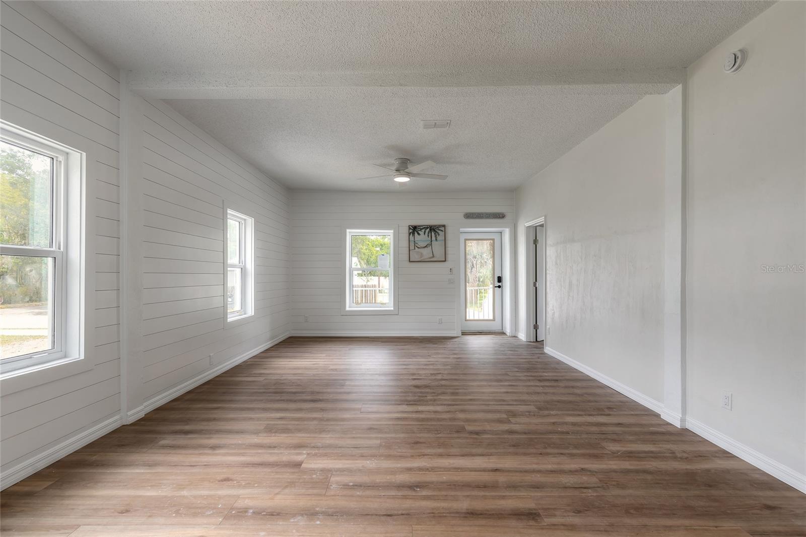 Image 10 of 40 For 306 Sheldon Street