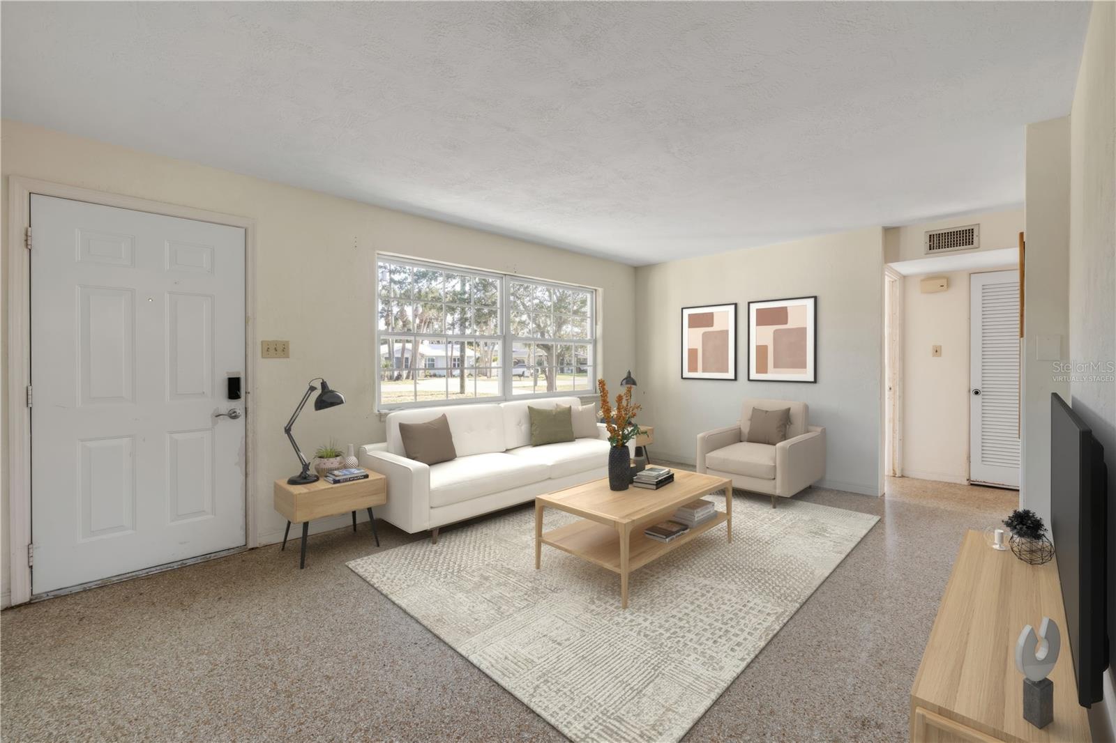 Image 2 of 19 For 915 2nd Avenue