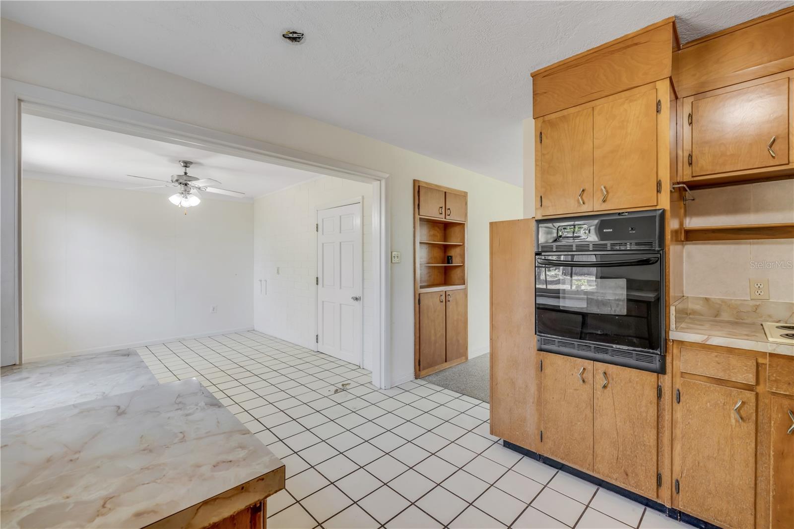 Image 9 of 19 For 915 2nd Avenue