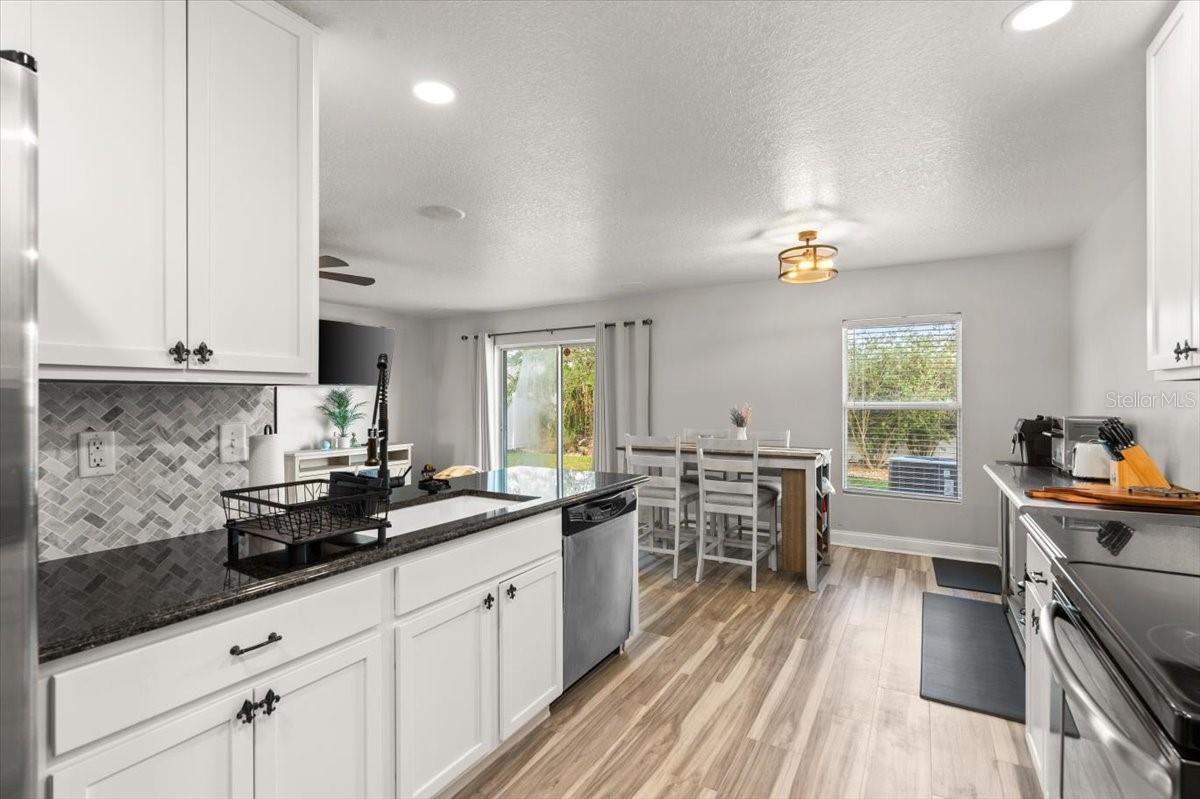 Image 16 of 38 For 5304 Cordgrass Bend Lane