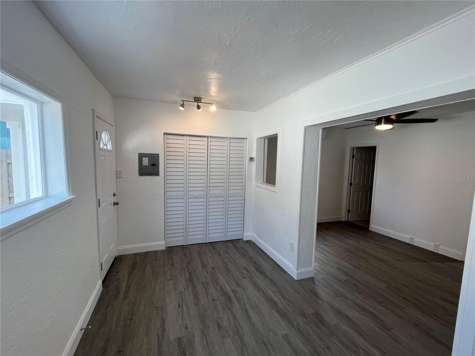 Image 10 of 11 For 615 Dora Street A