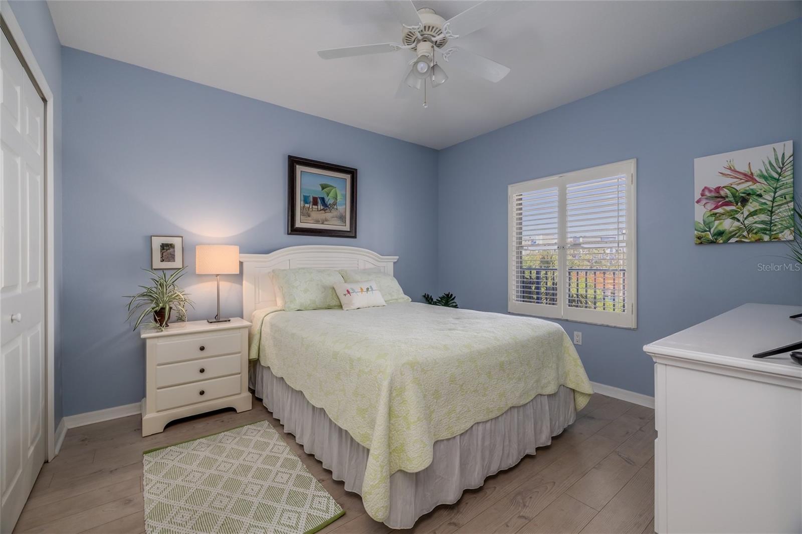 Image 22 of 49 For 5300 Atlantic Avenue 8-304