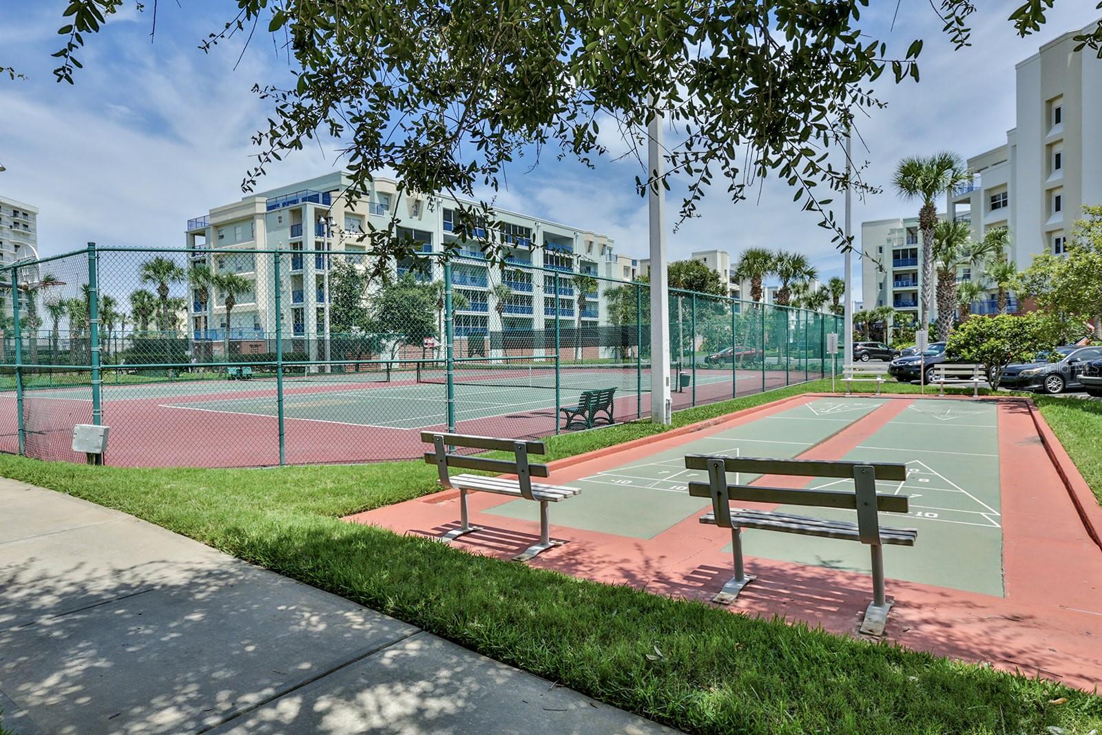 Image 39 of 49 For 5300 Atlantic Avenue 8-304