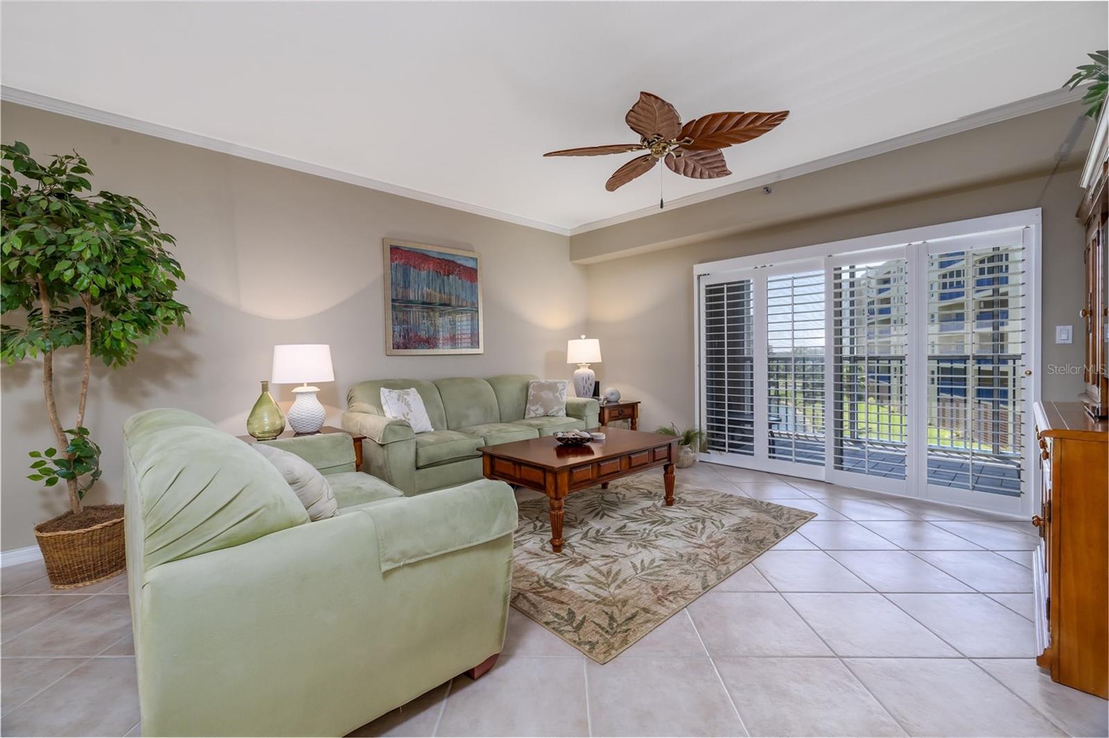 Image 9 of 49 For 5300 Atlantic Avenue 8-304