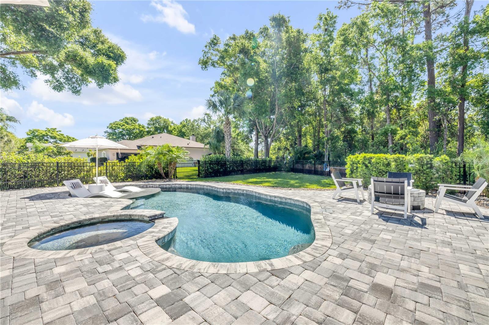 Image 70 of 95 For 170 Live Oak Court