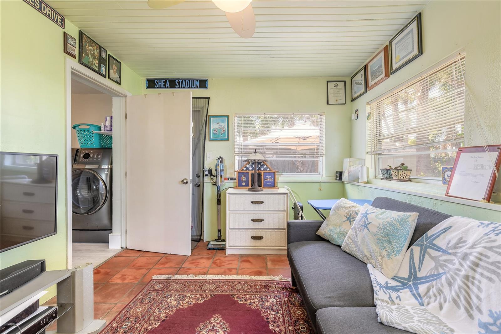 Image 10 of 41 For 208 Crawford Road