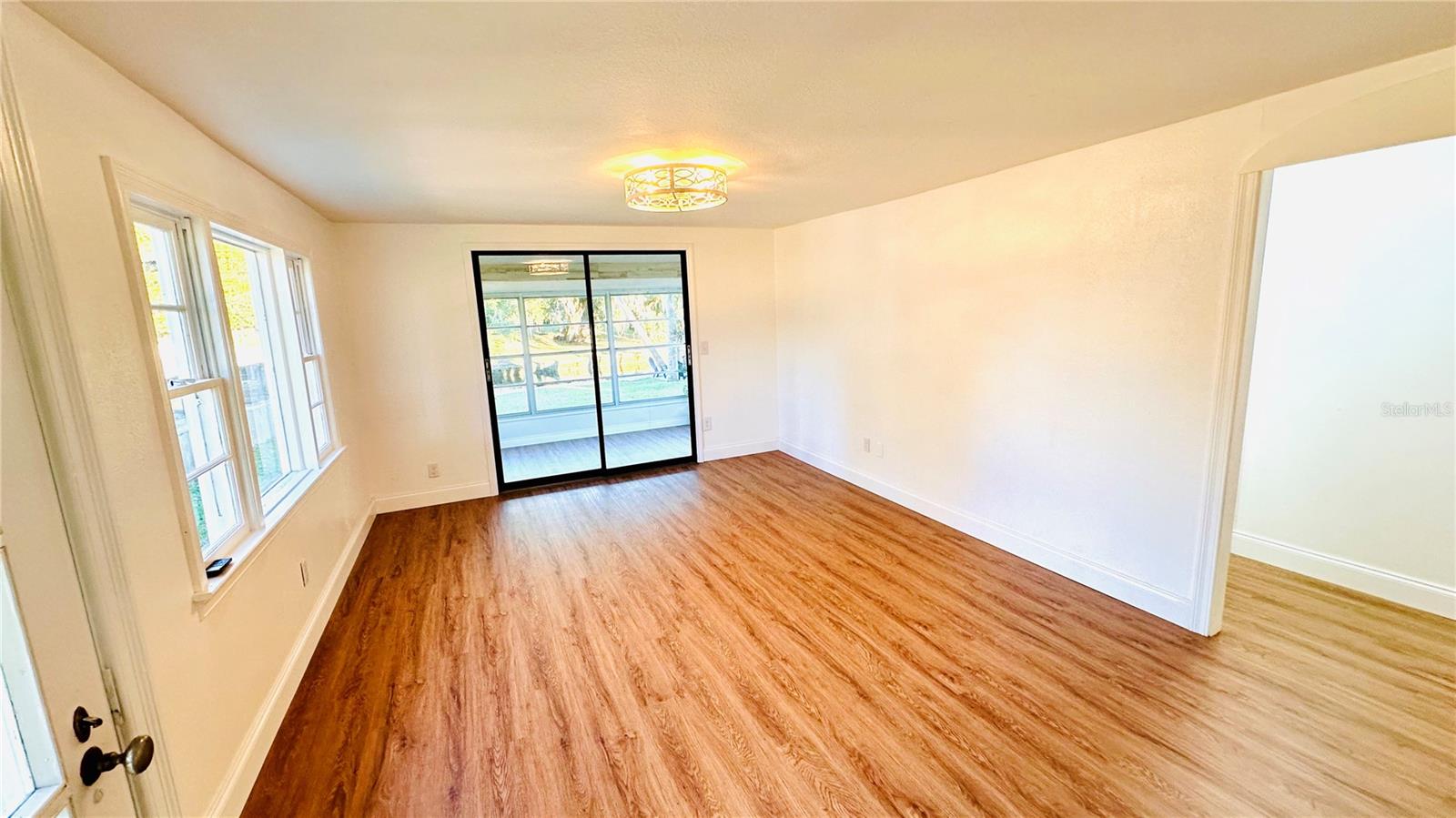 Image 10 of 25 For 69 Bayshore Drive