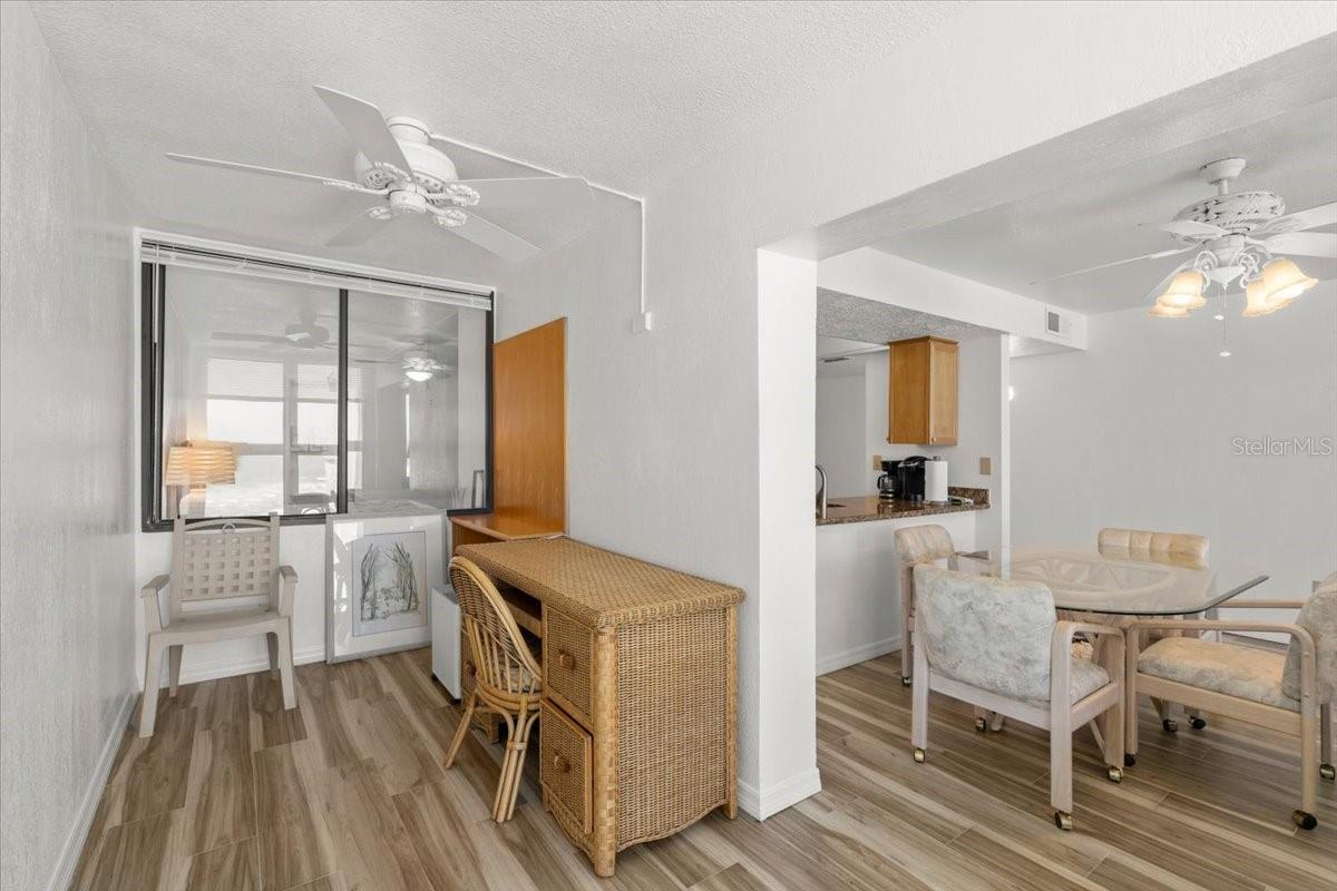 Image 12 of 42 For 5201 Atlantic Avenue 708a