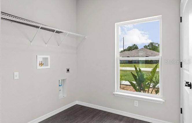 Image 14 of 17 For 377 Palm Drive