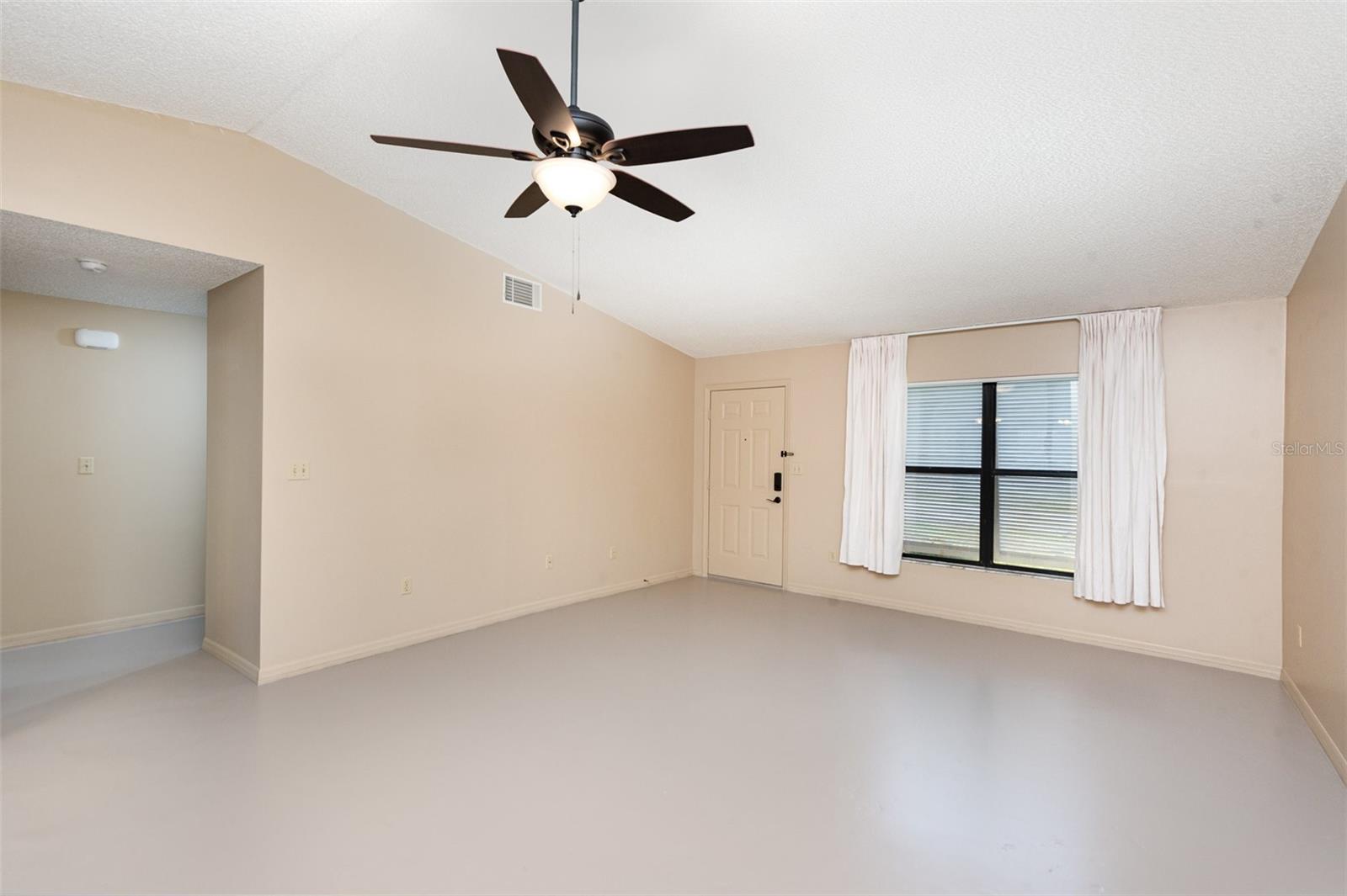 Image 4 of 28 For 1655 Yorktown Avenue