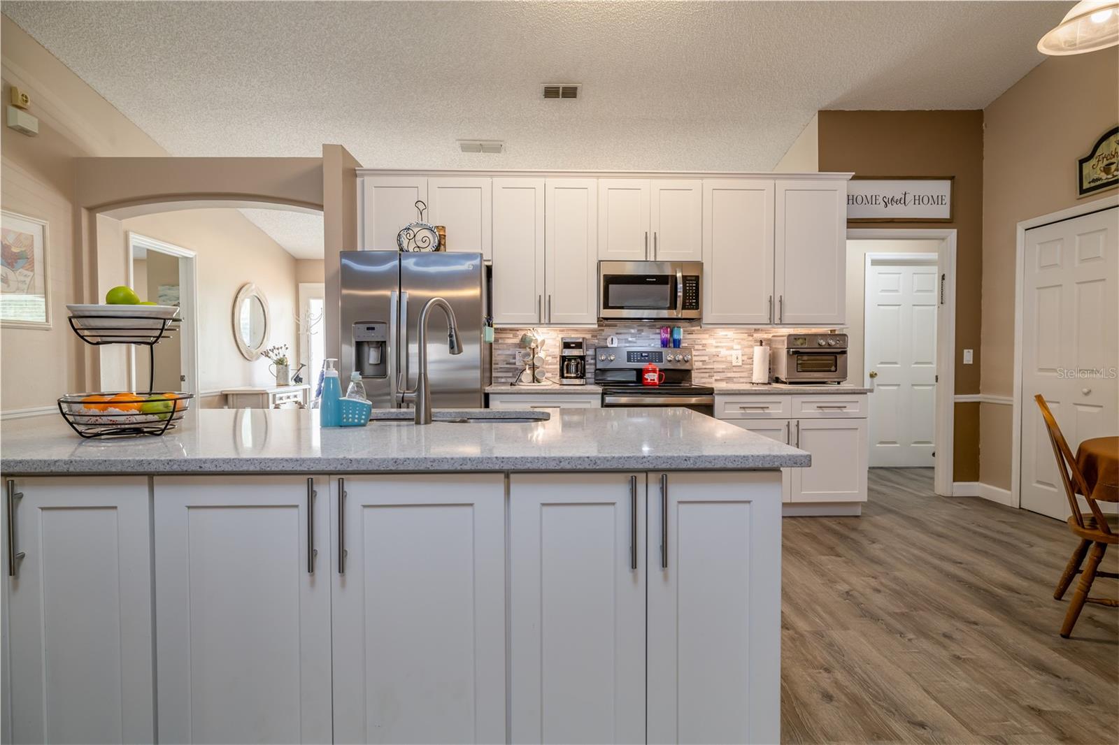 Image 4 of 30 For 2204 Kumquat Drive