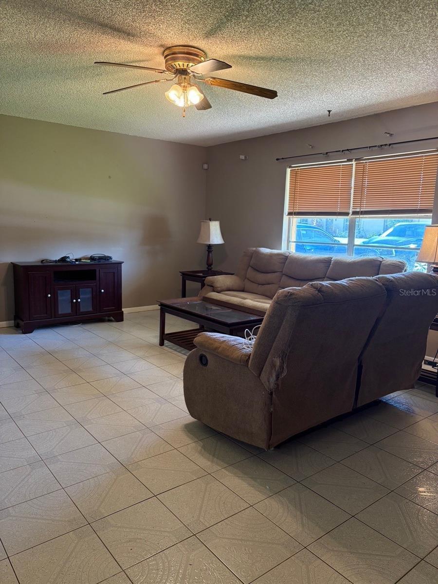Image 2 of 15 For 2114 Travelers Palm Drive