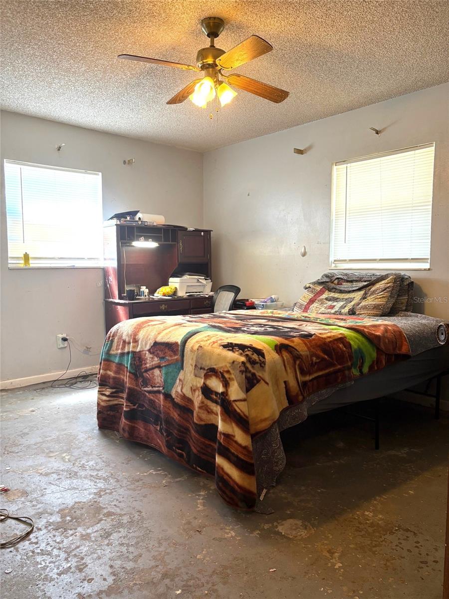 Image 8 of 15 For 2114 Travelers Palm Drive