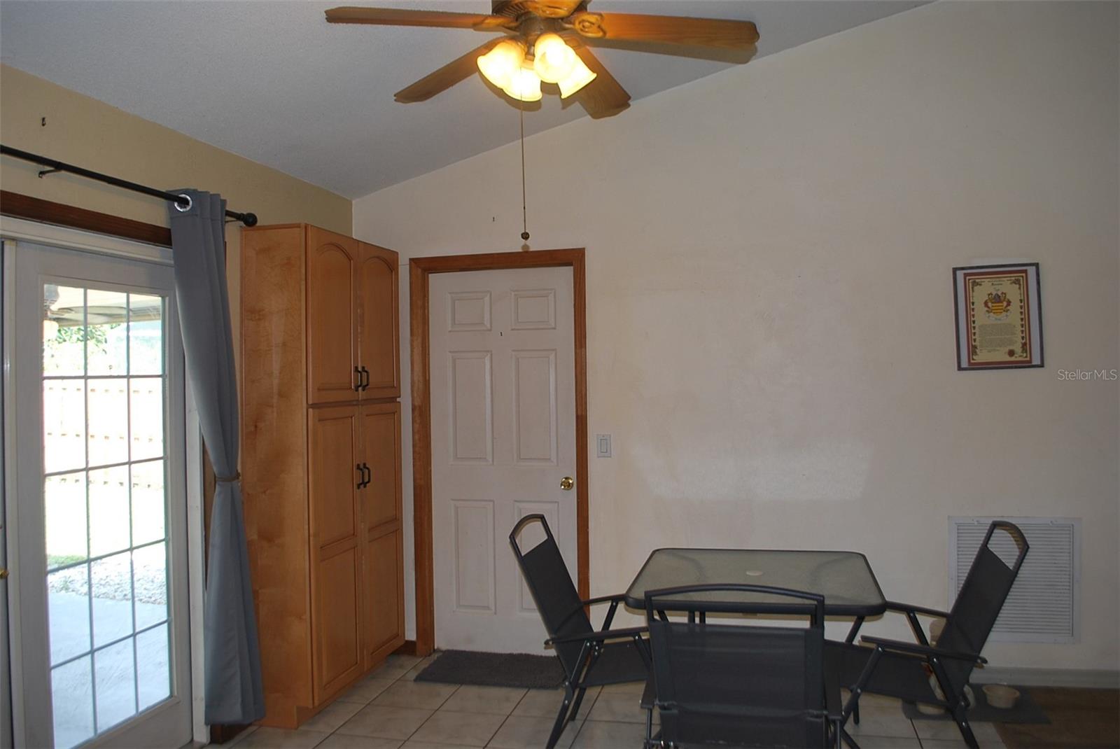 Image 4 of 21 For 3012 Umbrella Tree Drive