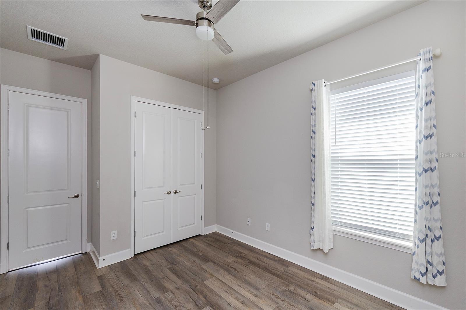 Image 11 of 86 For 6277 Fallsgrove Lane