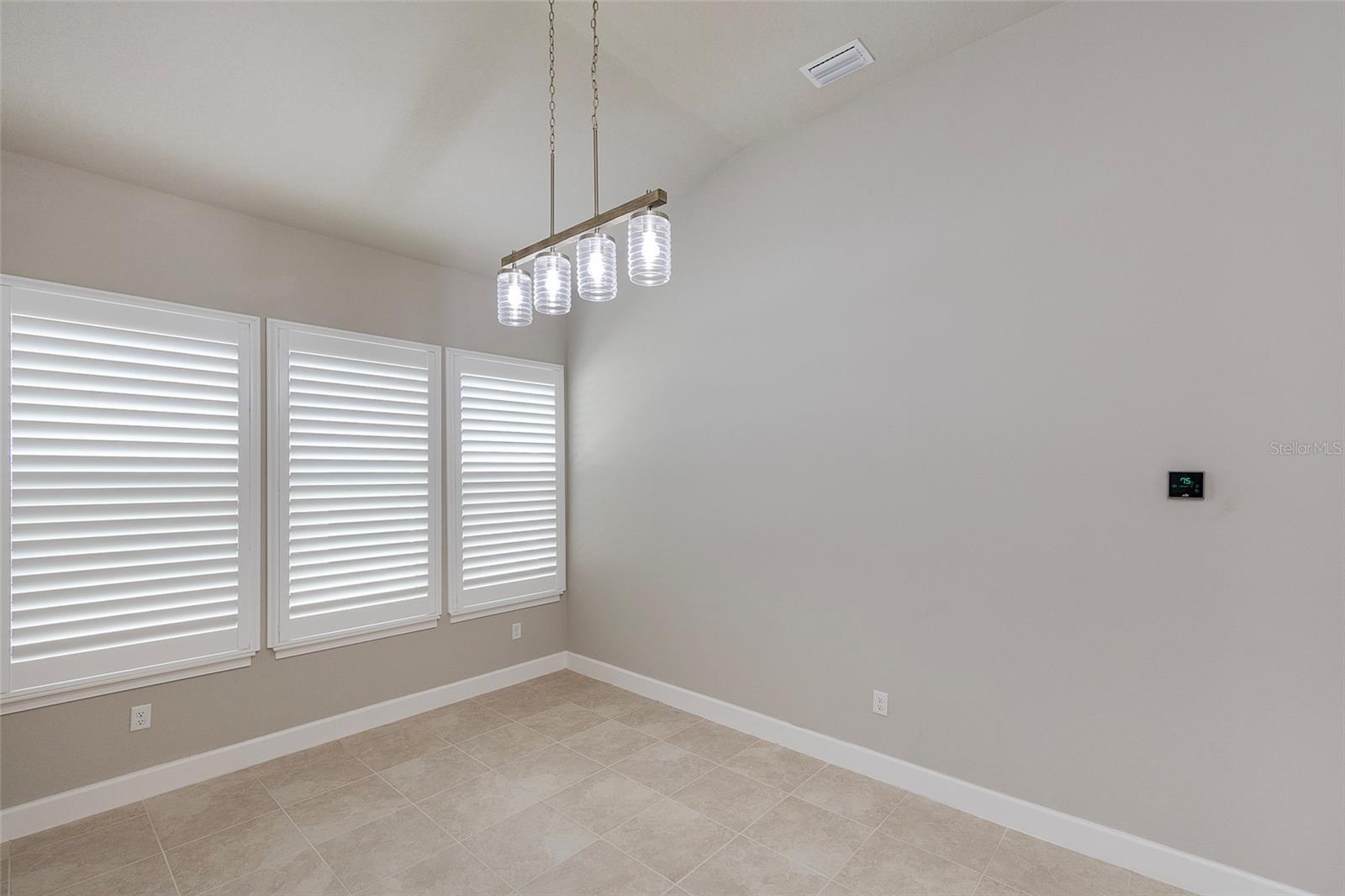 Image 16 of 86 For 6277 Fallsgrove Lane