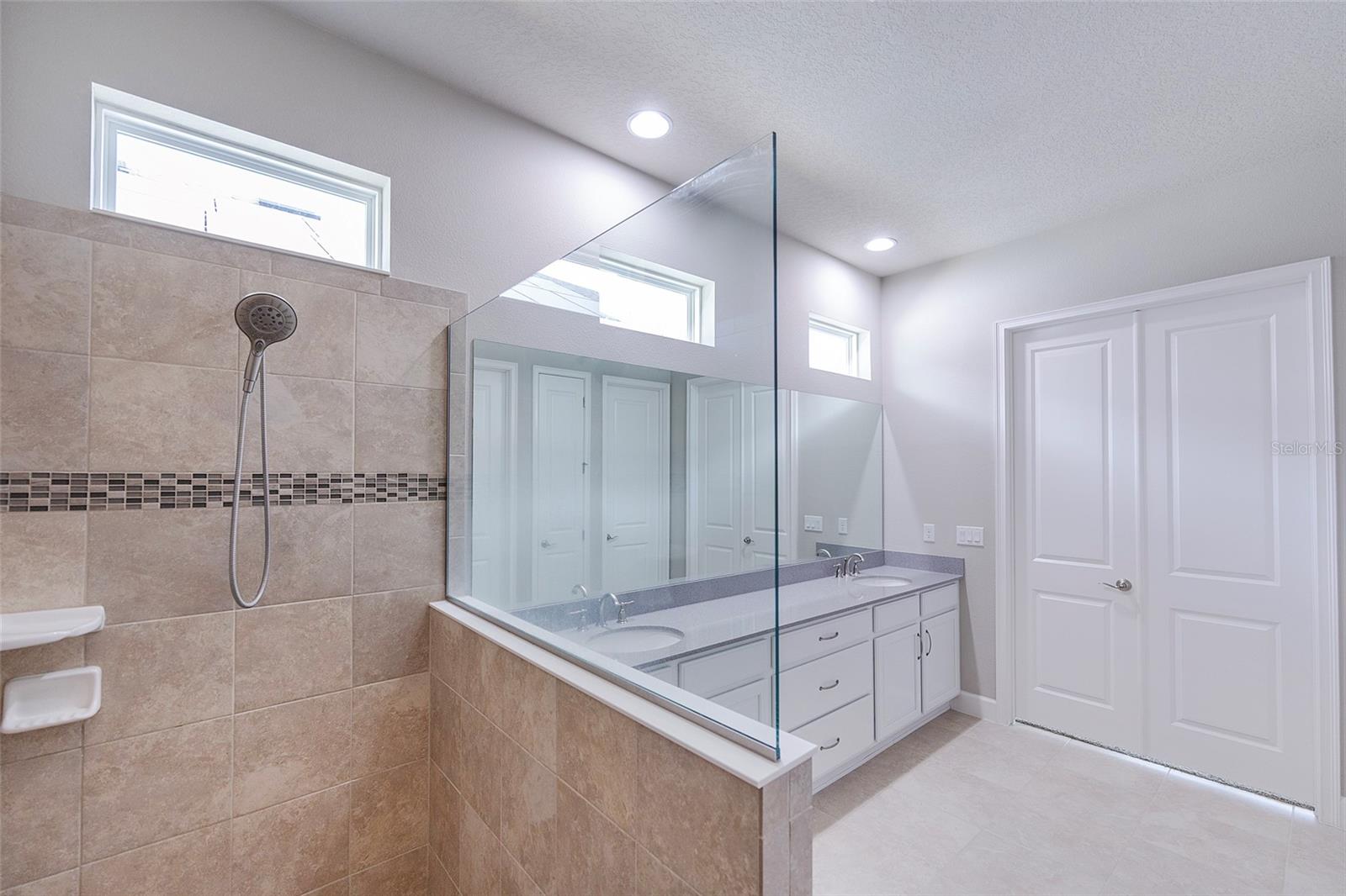 Image 3 of 86 For 6277 Fallsgrove Lane
