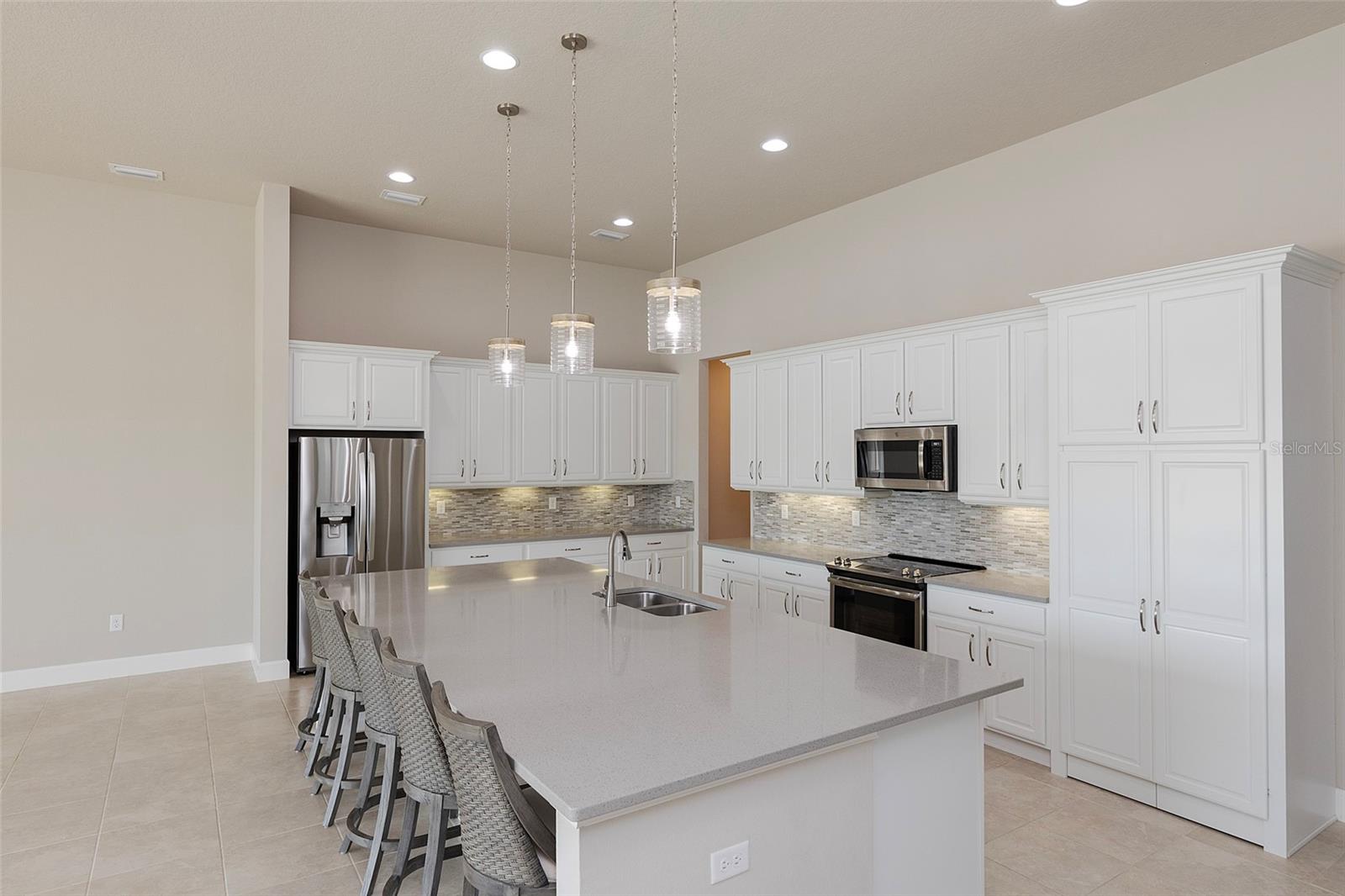 Image 31 of 86 For 6277 Fallsgrove Lane