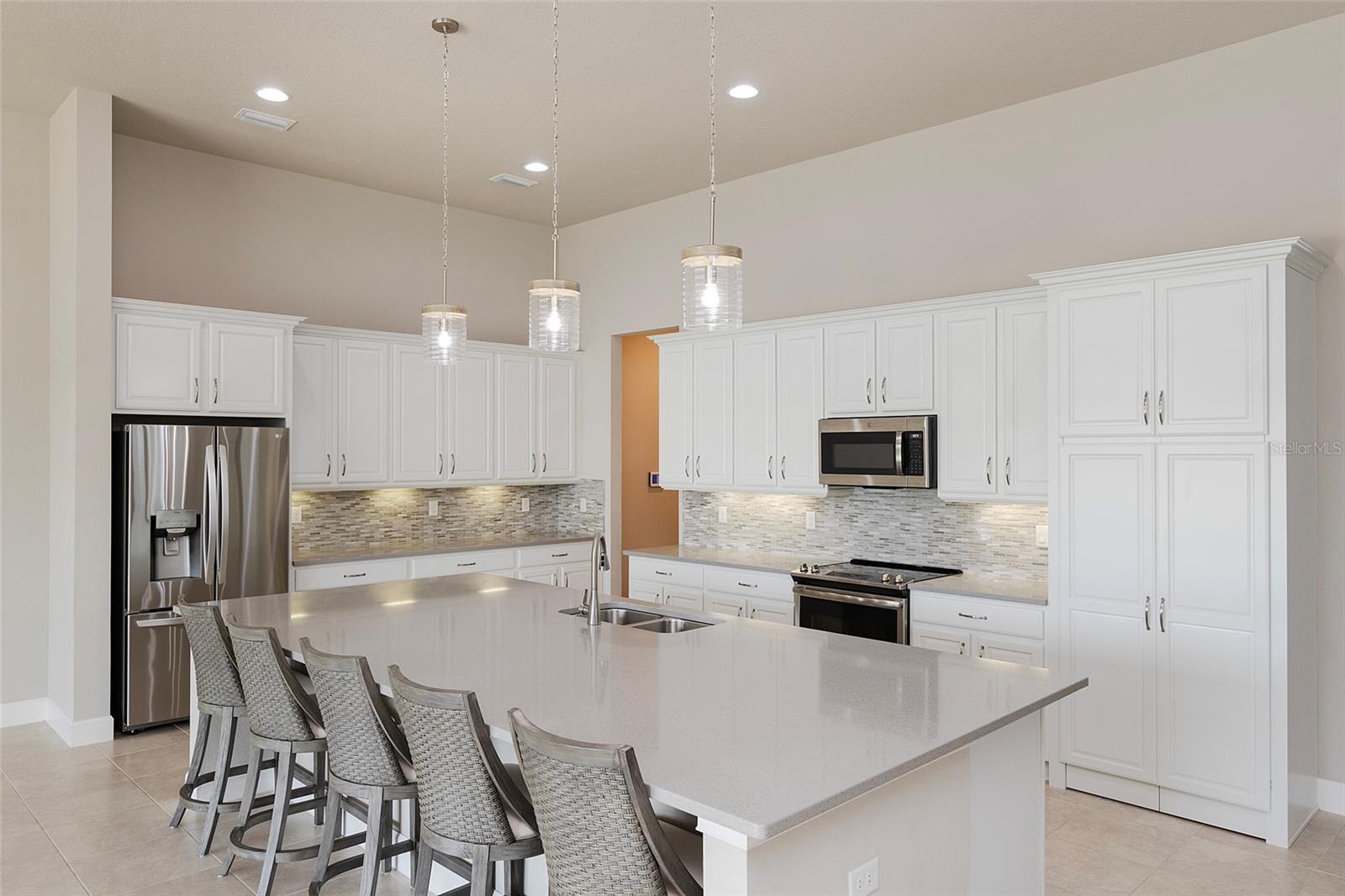 Image 34 of 86 For 6277 Fallsgrove Lane