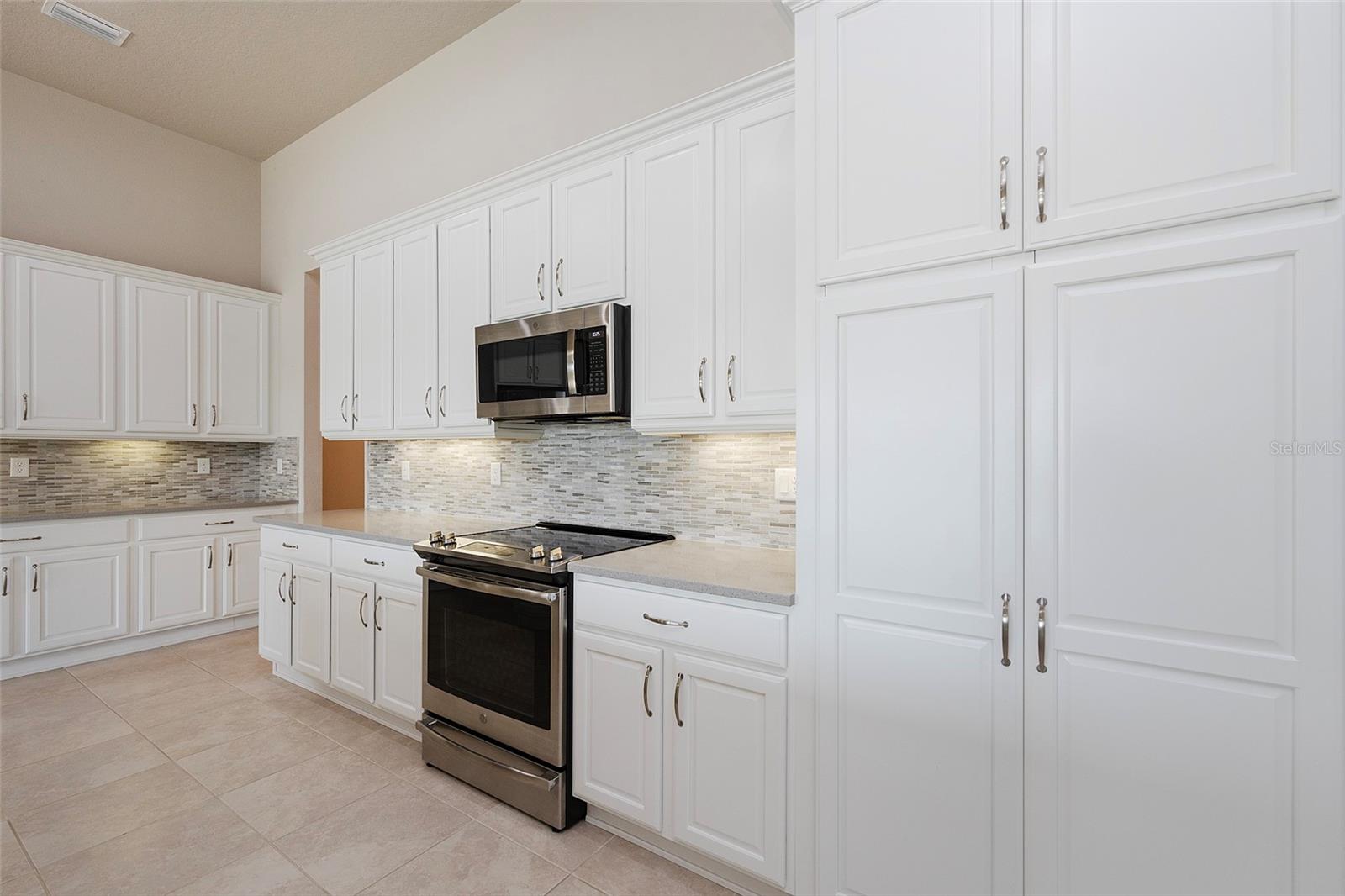 Image 36 of 86 For 6277 Fallsgrove Lane